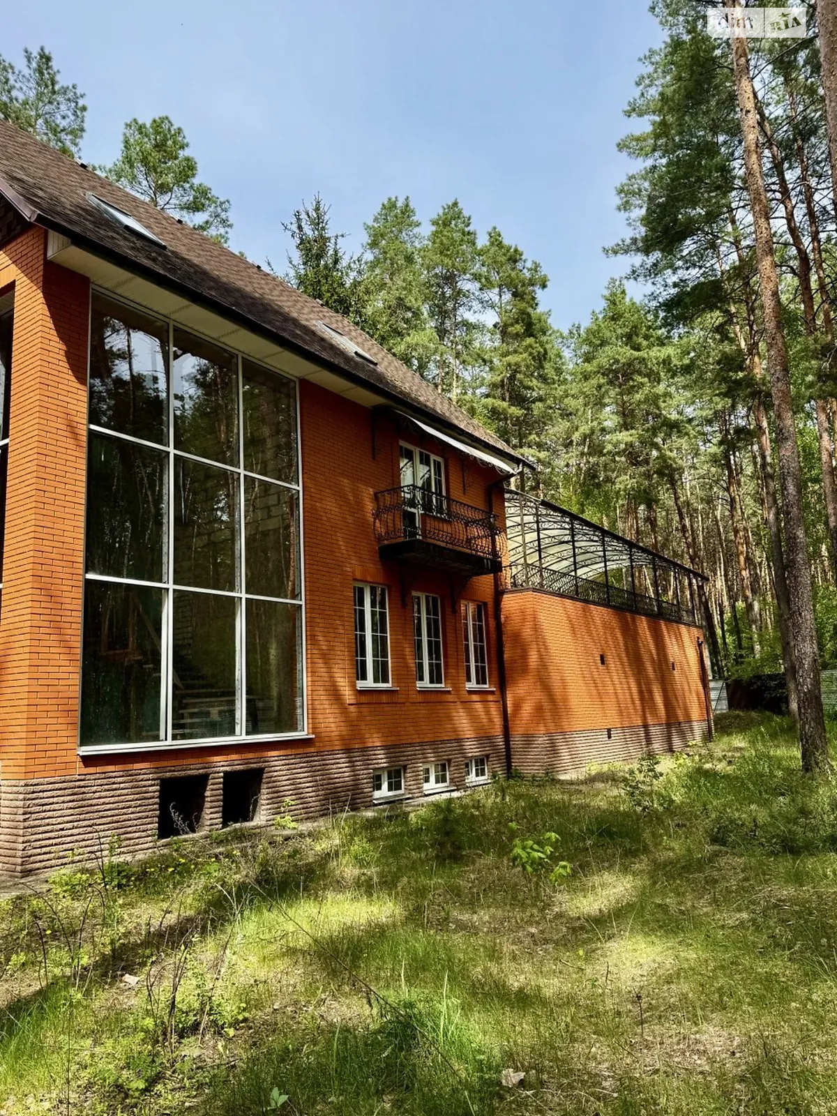 Продается дом на 2 этажа 350 кв. м с мансардой, цена: 93000 $ - фото 1