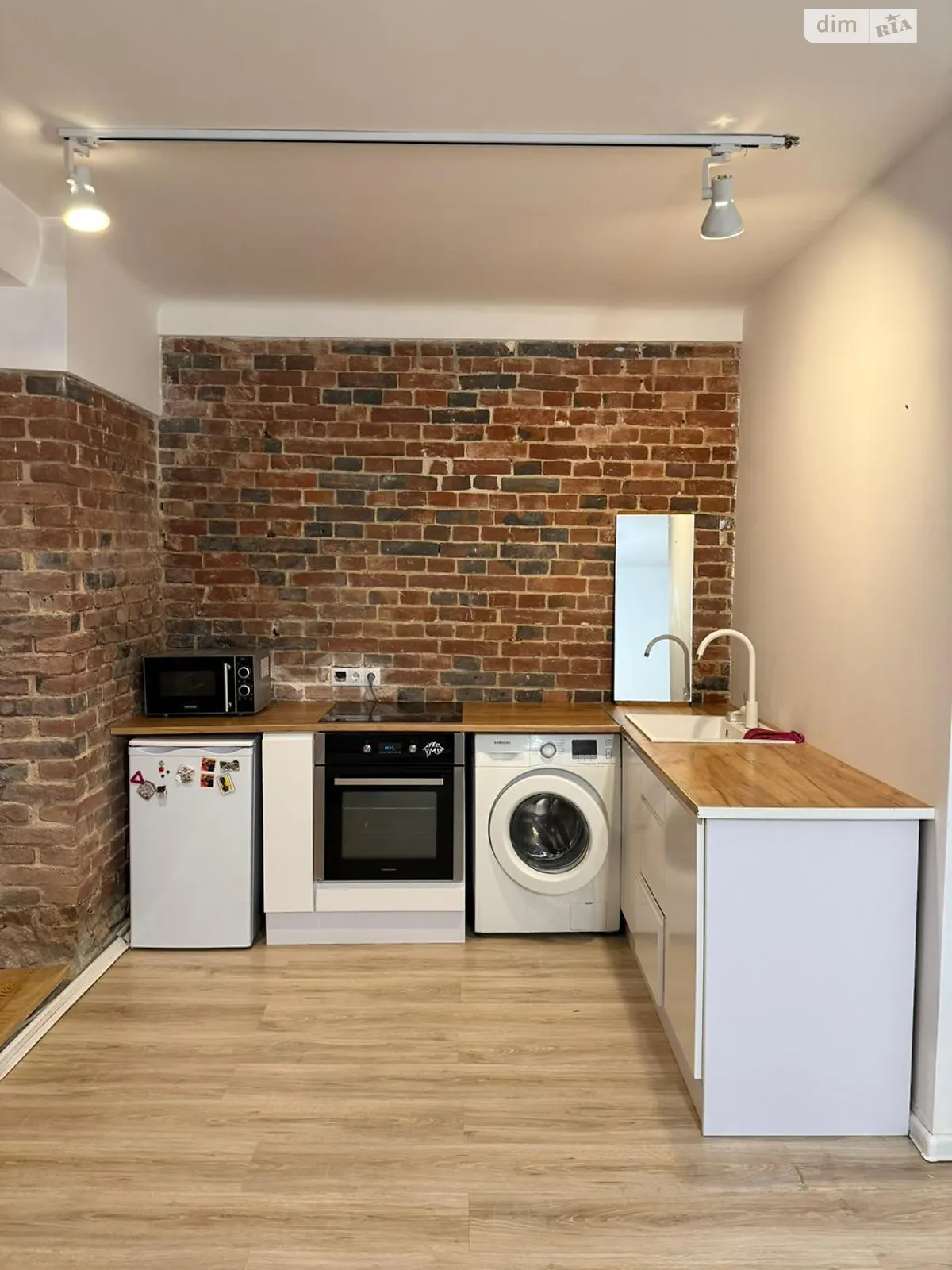 Сдается в аренду 1-комнатная квартира 25 кв. м в Львове, ул. Лычаковская, 134 - фото 1