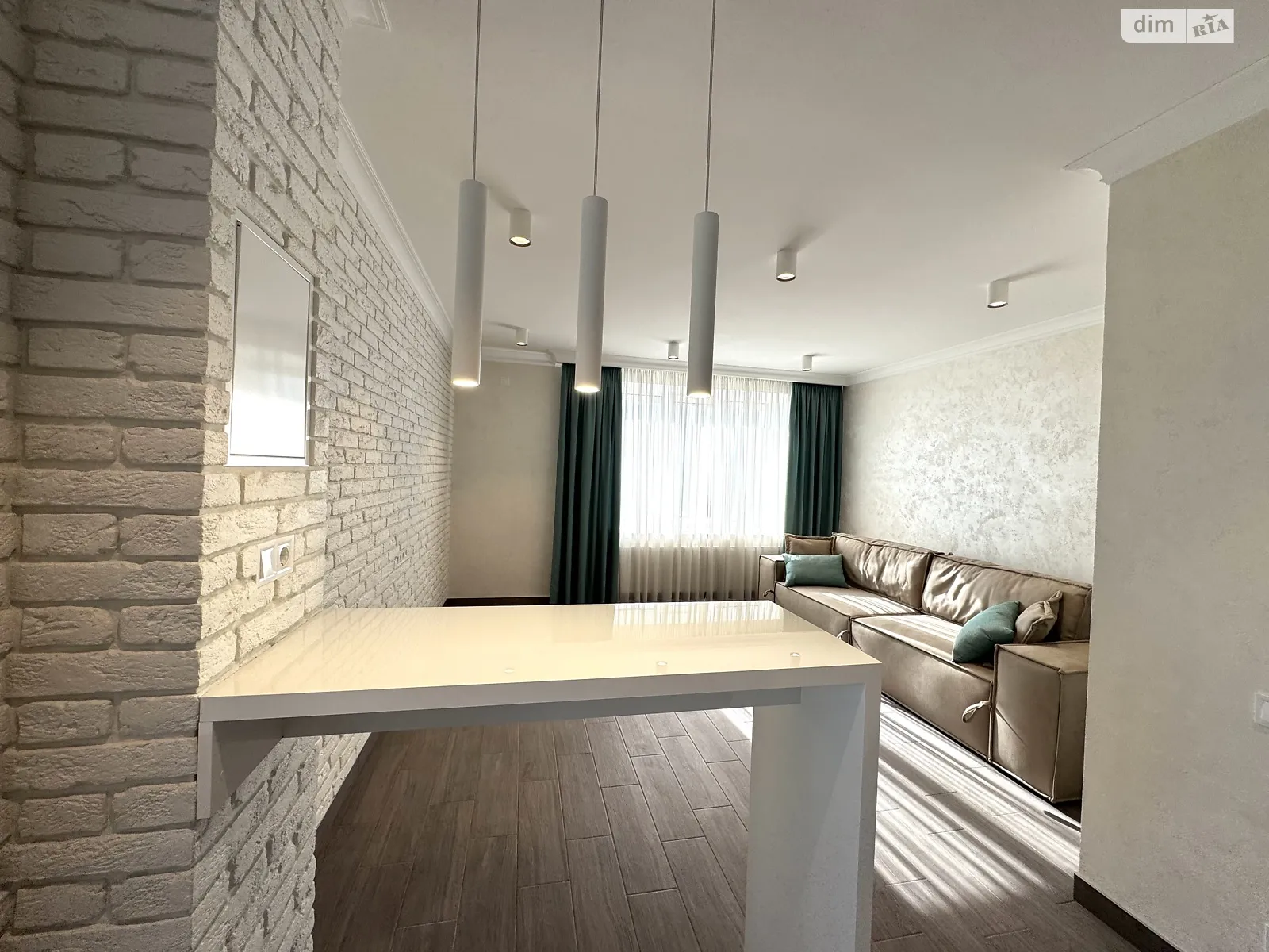 Продается 2-комнатная квартира 65.5 кв. м в Хмельницком, ул. Панаса Мирного, 18А - фото 1