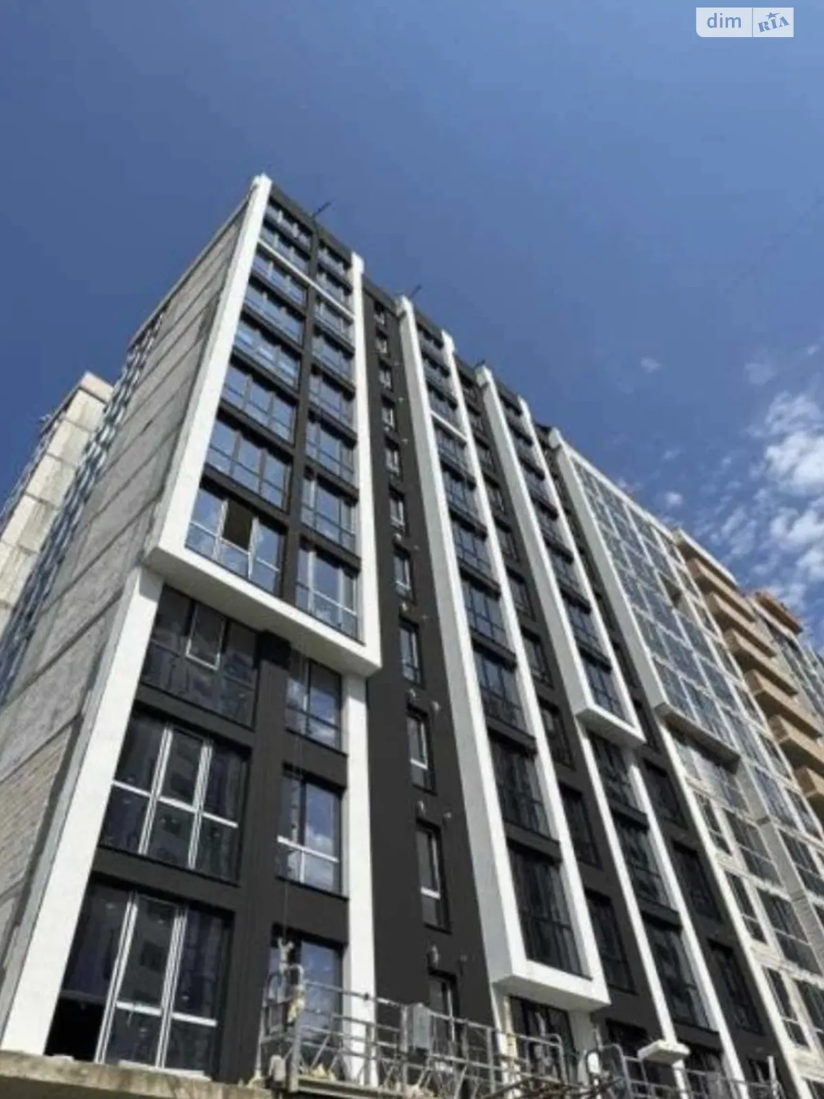 Продається 1-кімнатна квартира 41 кв. м у Івано-Франківську, вул. Ленкавського, 34 - фото 1