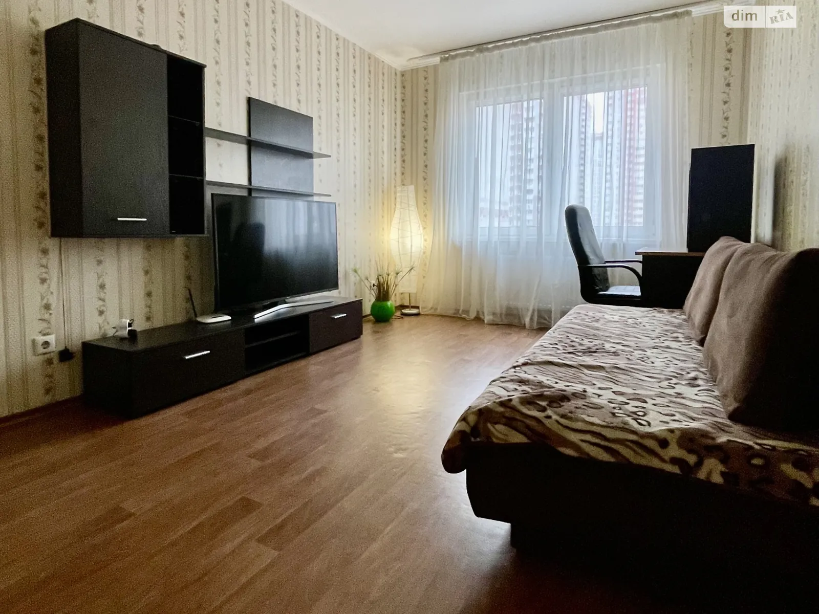 Сдается в аренду 1-комнатная квартира 43 кв. м в Киеве, ул. Софии Русовой, 1 - фото 1