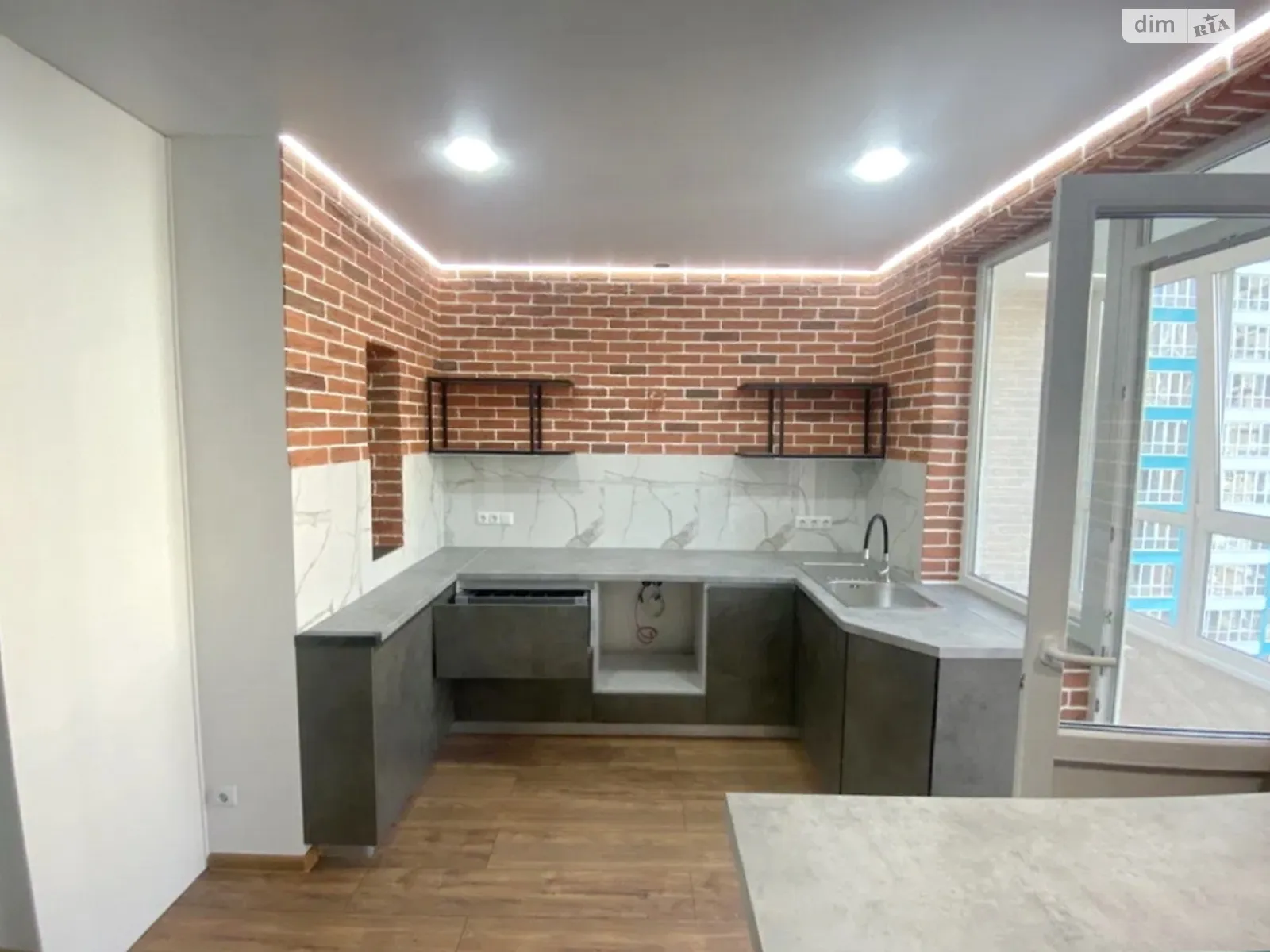 Продається 1-кімнатна квартира 42 кв. м у Лиманці, вул. Перлинна - фото 1