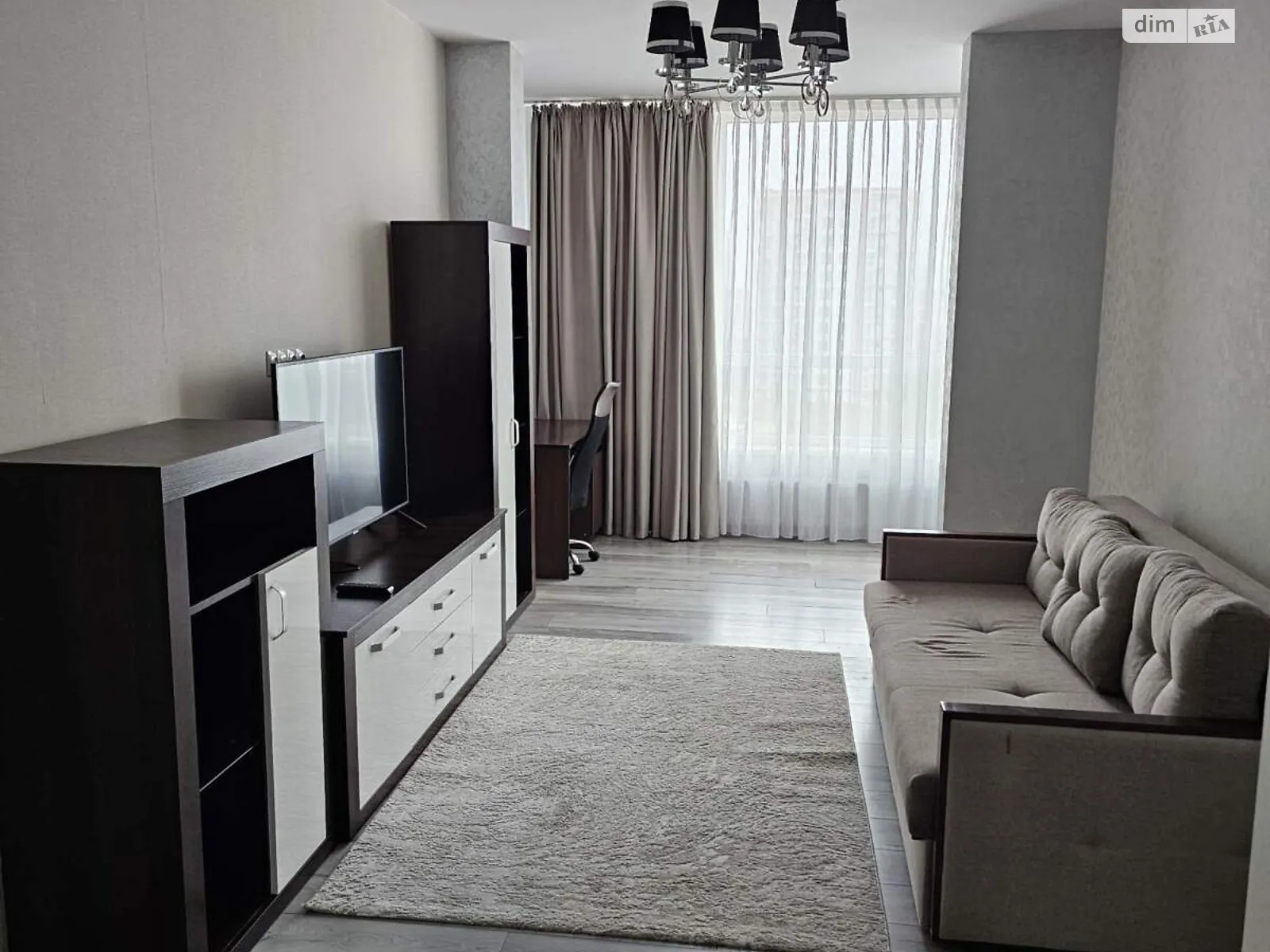 Здається в оренду 1-кімнатна квартира 49 кв. м у Львові, вул. Малоголосківська, 12В - фото 1