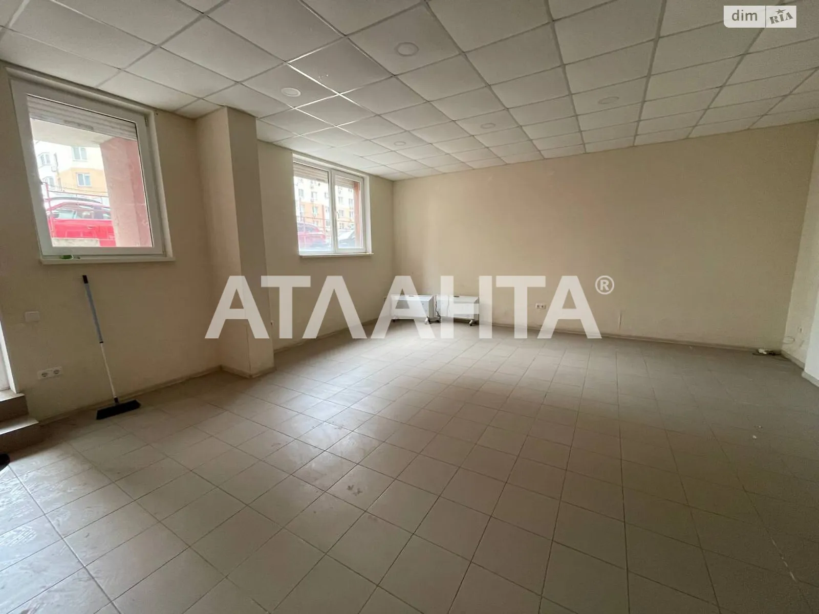 Продается помещения свободного назначения 41 кв. м в 16-этажном здании, цена: 22000 € - фото 1