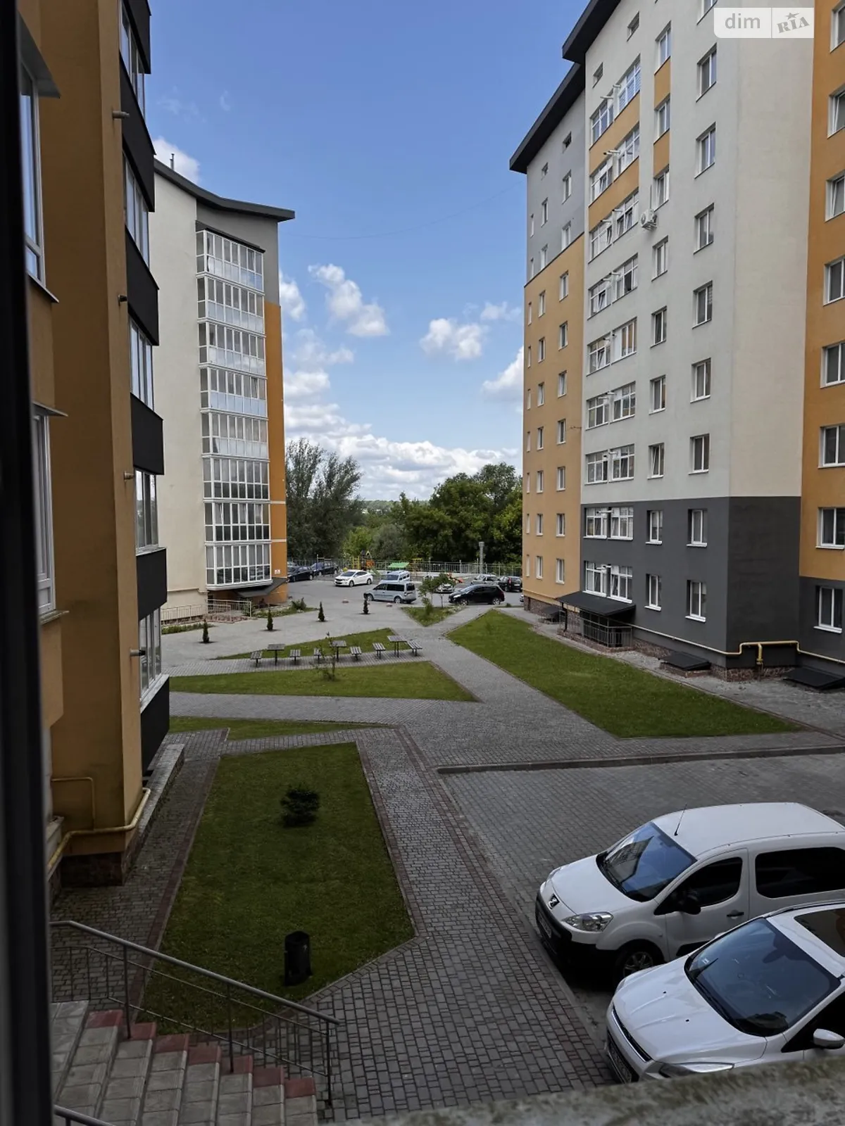 2-комнатная квартира 85.6 кв. м в Тернополе, ул. Микулинецкая - фото 1