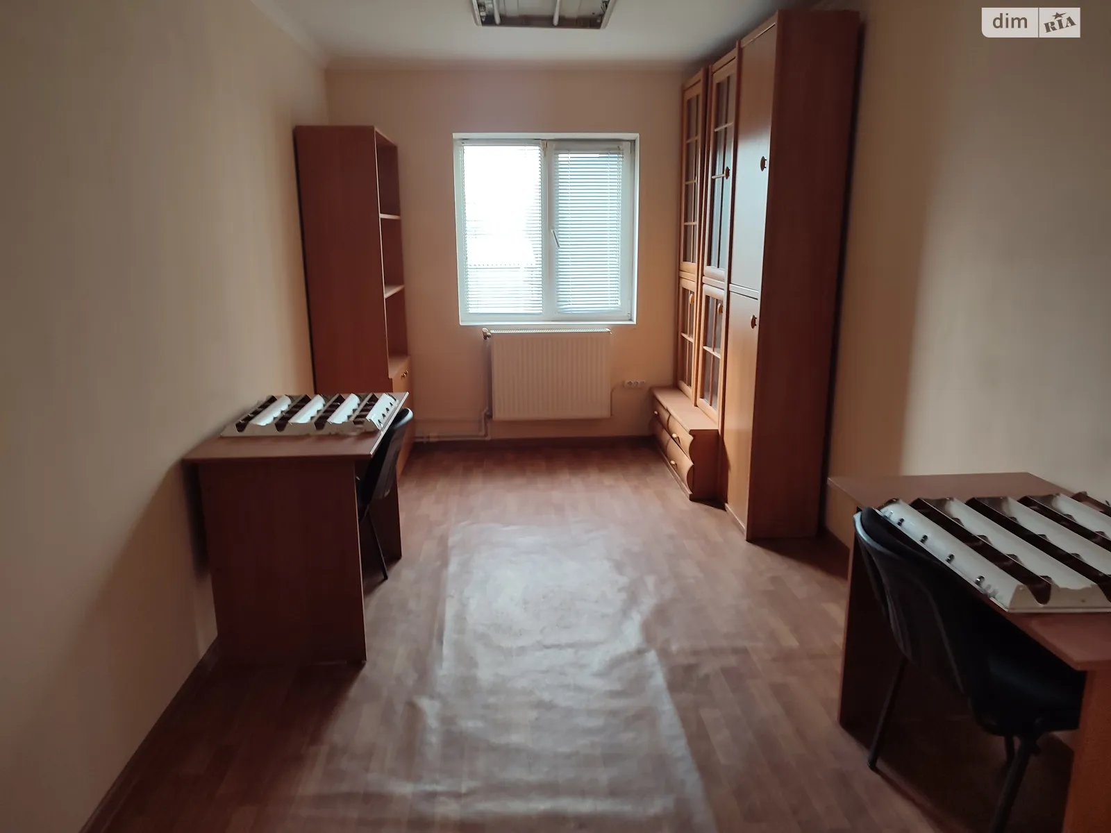Сдается в аренду офис 15 кв. м в бизнес-центре, цена: 3750 грн - фото 1