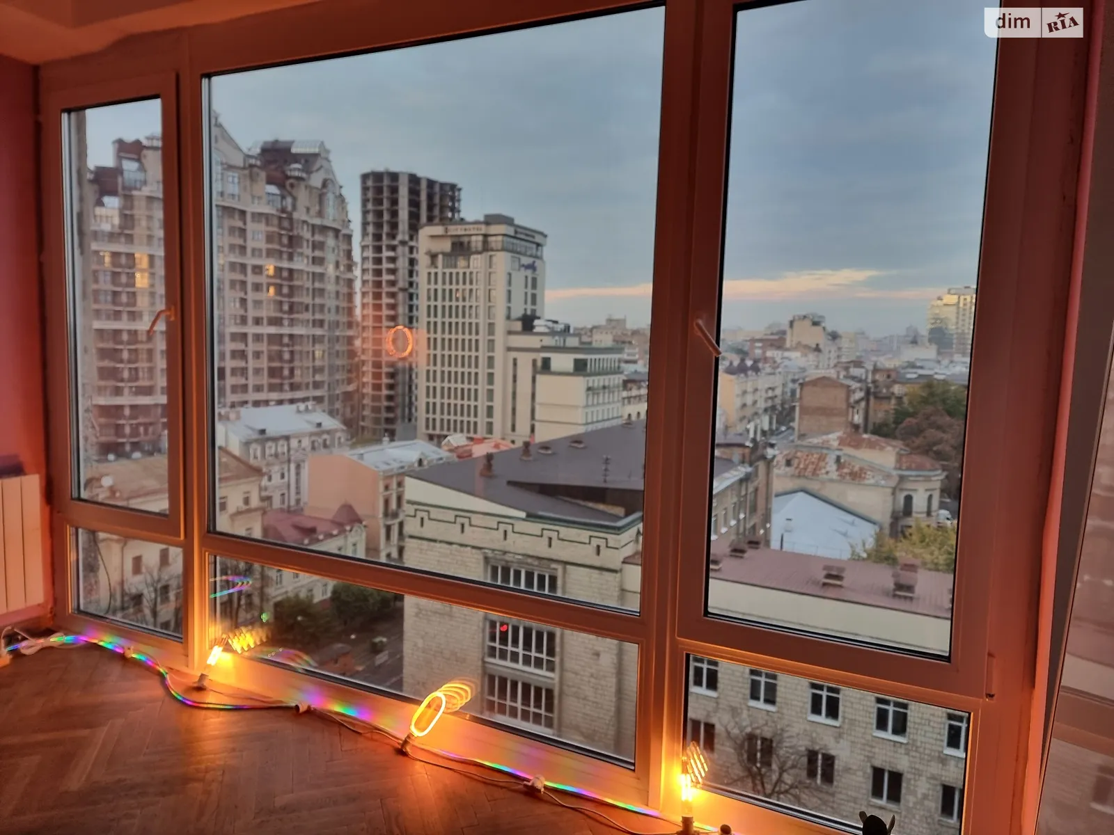 Здається в оренду 2-кімнатна квартира 69 кв. м у Києві, вул. Богдана Хмельницького, 39 - фото 1
