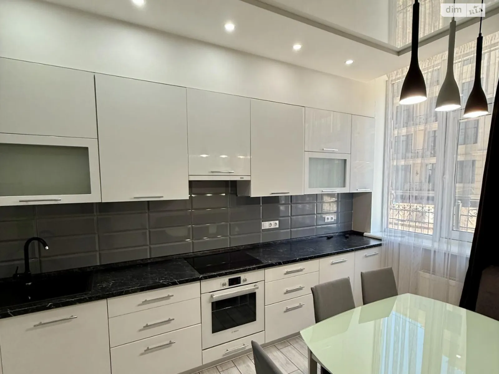 Продается 2-комнатная квартира 67 кв. м в Одессе, бул. Французский, 60Г - фото 1