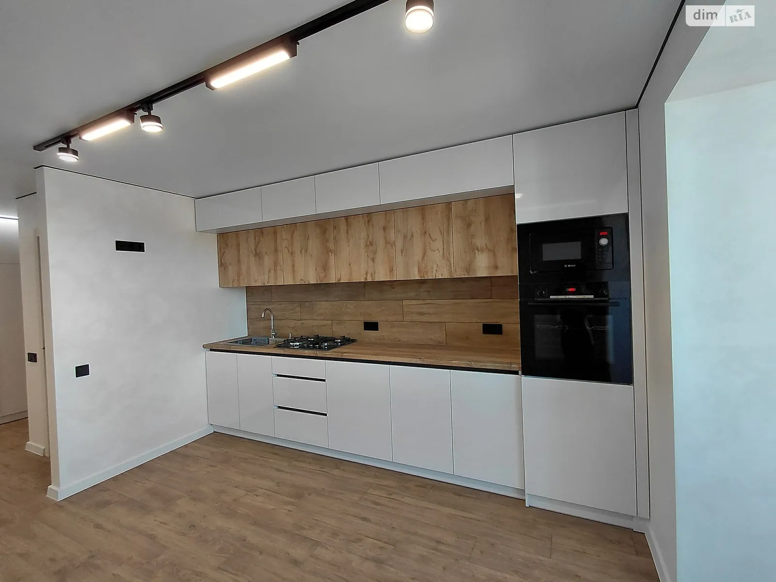 2-кімнатна квартира 70 кв. м у Тернополі, вул. Іллєнка - фото 1