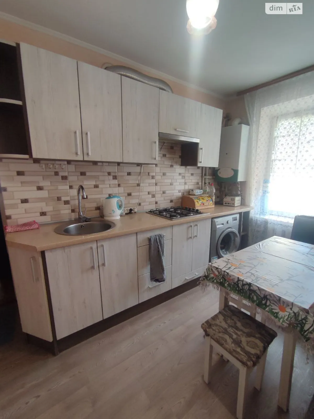 Продается 3-комнатная квартира 77 кв. м в Ивано-Франковске, ул. Украинский Дивизии, 14 - фото 1