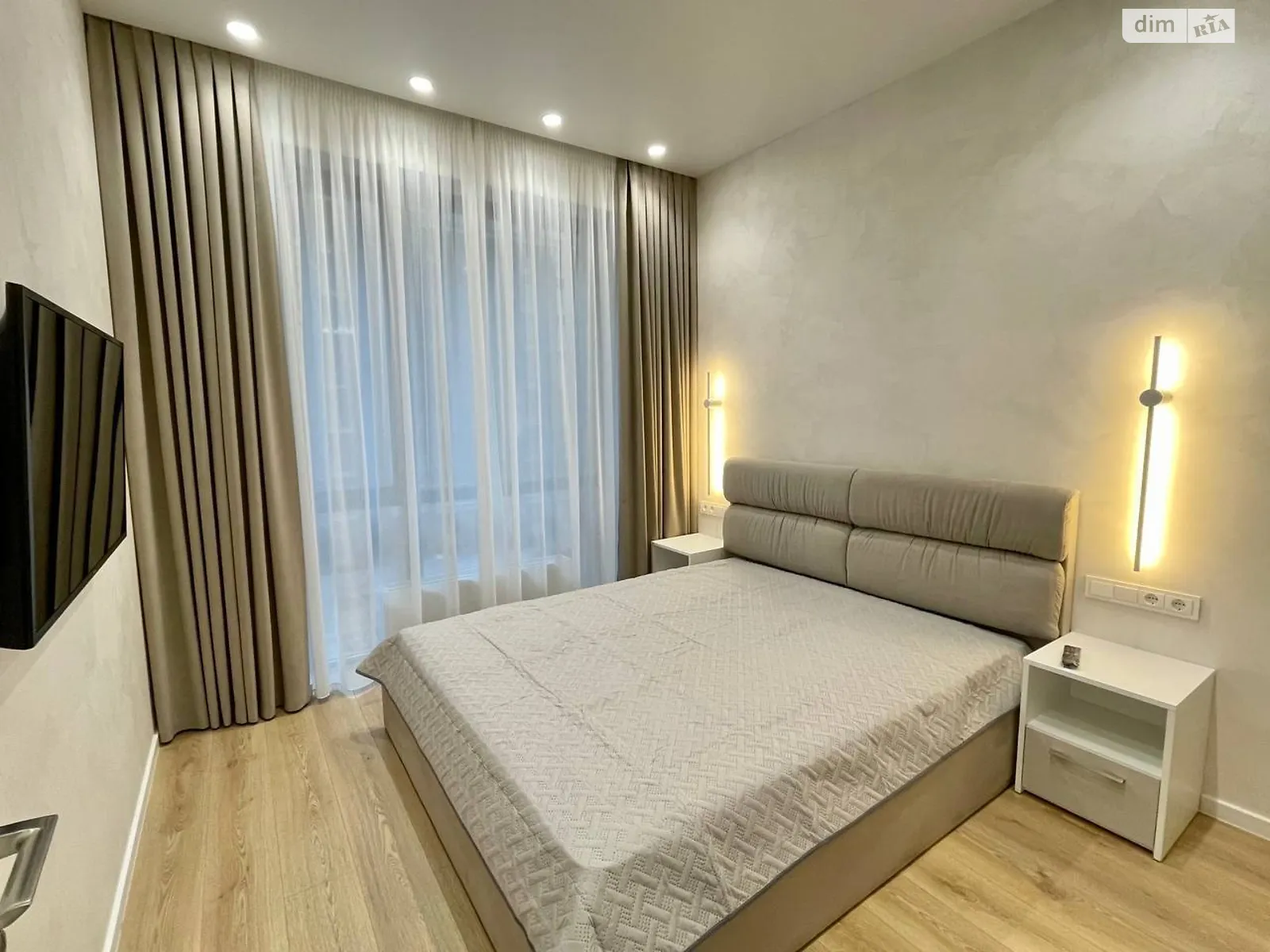 Продается 2-комнатная квартира 39.7 кв. м в Днепре, ул. Костомаровская, 1А корпус 2 - фото 1