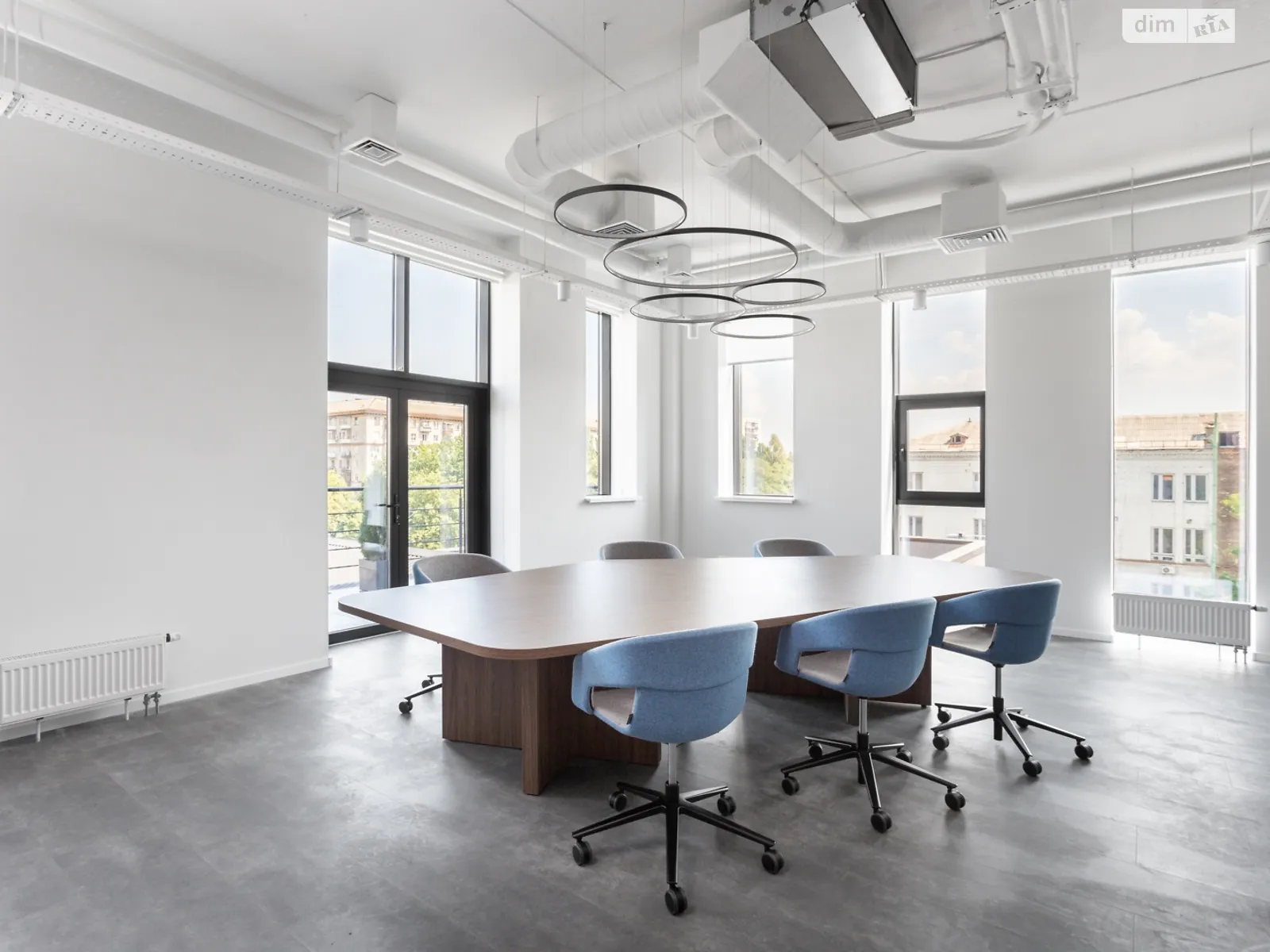 Здається в оренду офіс 10 кв. м в бізнес-центрі, цена: 120 $ - фото 1