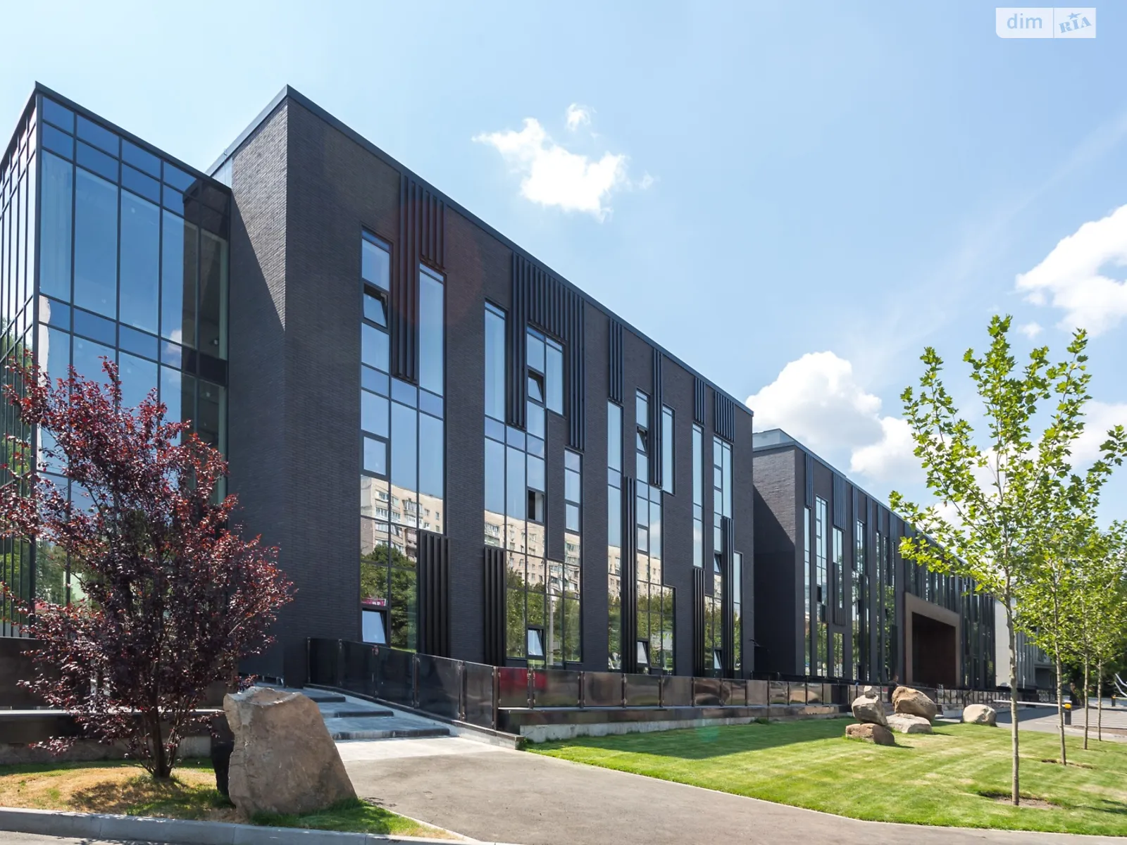 Здається в оренду офіс 10 кв. м в бізнес-центрі, цена: 290 $ - фото 1