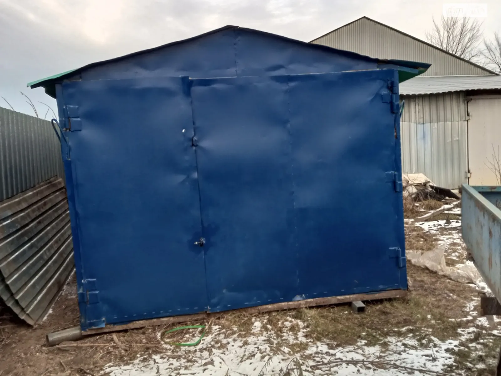 Продается отдельно стоящий гараж под легковое авто на 15 кв. м, цена: 1200 $ - фото 1