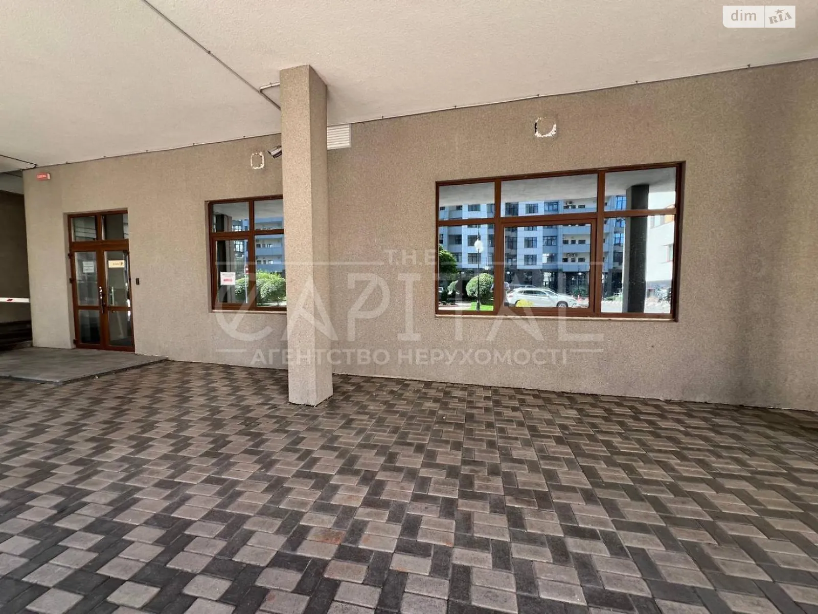 Здається в оренду офіс 59.5 кв. м в бізнес-центрі, цена: 1770 $ - фото 1