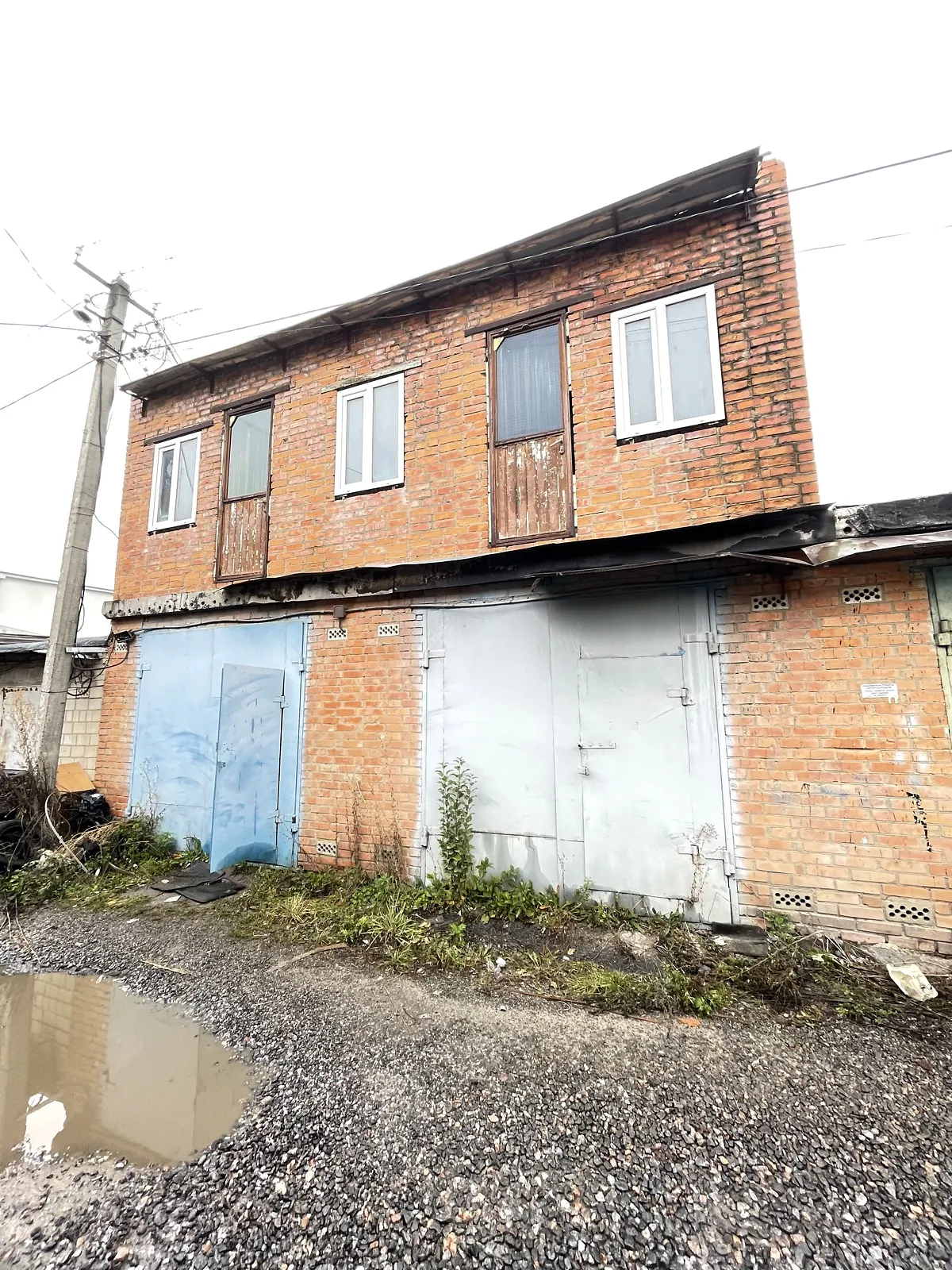 Продается место в гаражном кооперативе под бус на 100 кв. м, цена: 15000 $ - фото 1