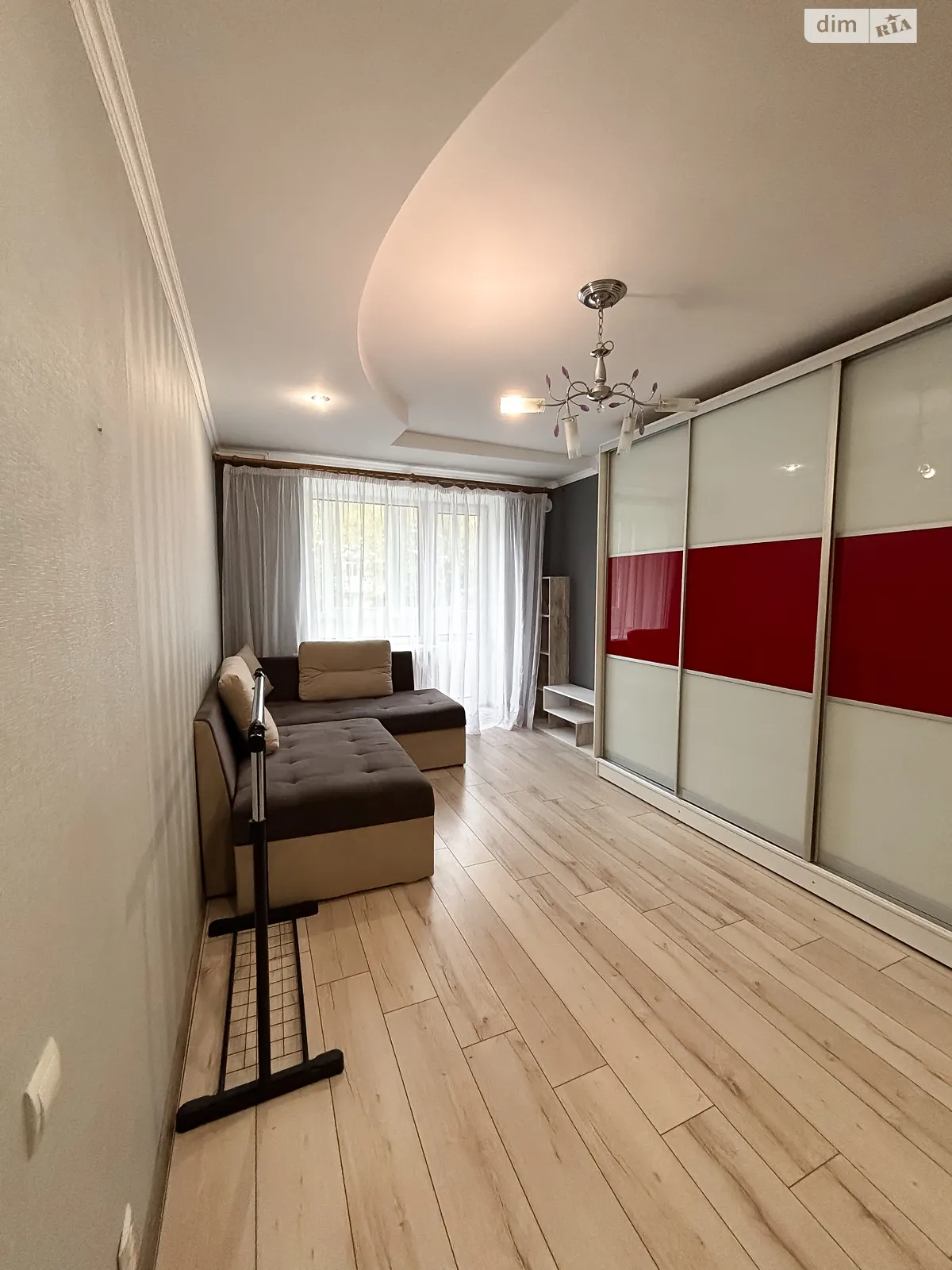 Продается 1-комнатная квартира 29.4 кв. м в Ровно, ул. Князя Острожского, 8 - фото 1