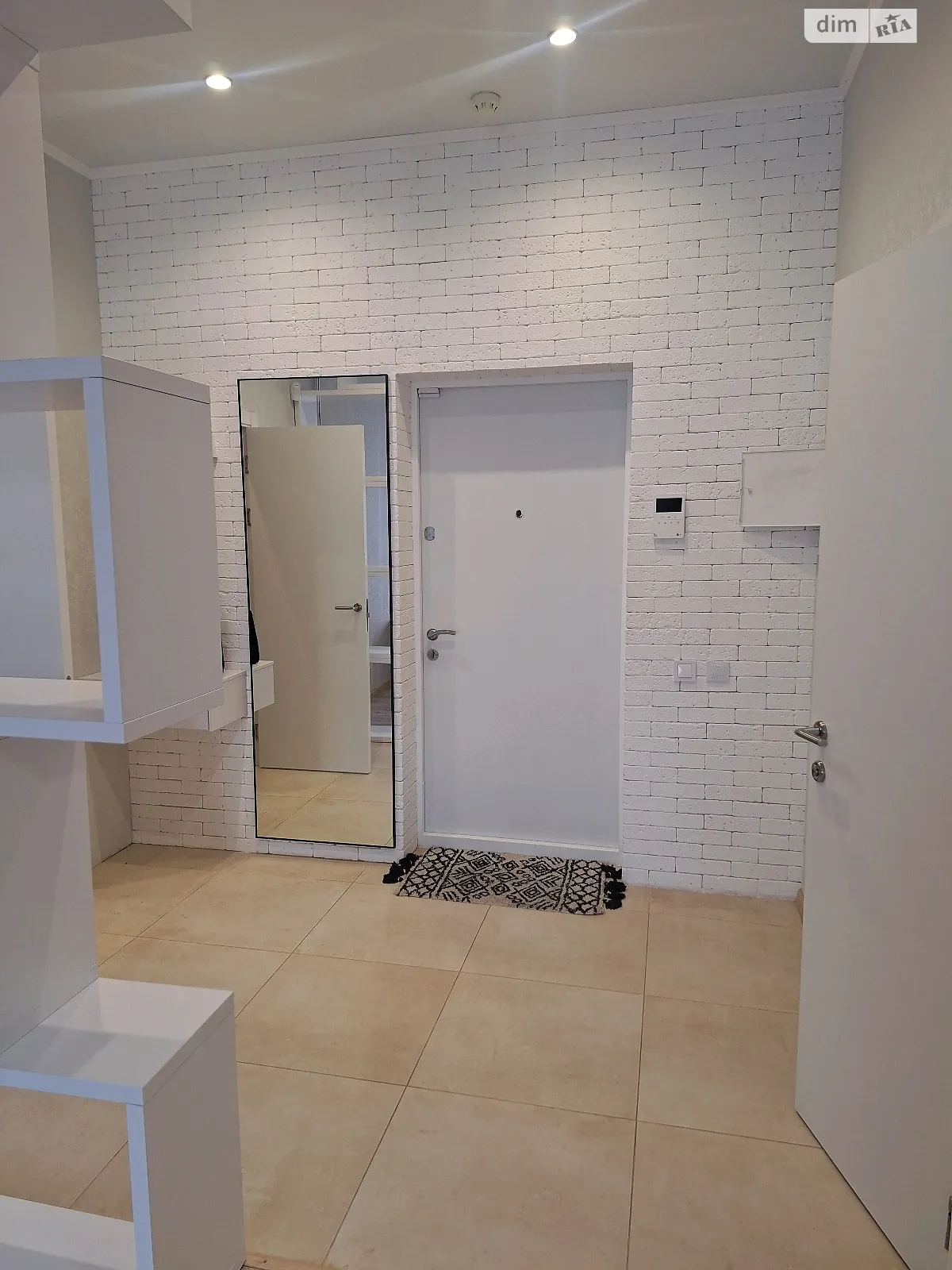 Сдается в аренду 1-комнатная квартира 50 кв. м в Киеве, ул. Заречная, 1Г - фото 1