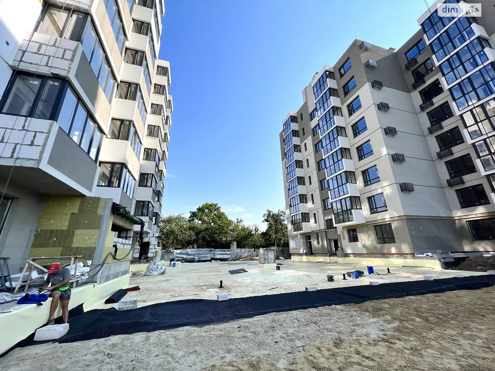 Продается 2-комнатная квартира 68 кв. м в Полтаве, ул. Сенная, 19 - фото 1