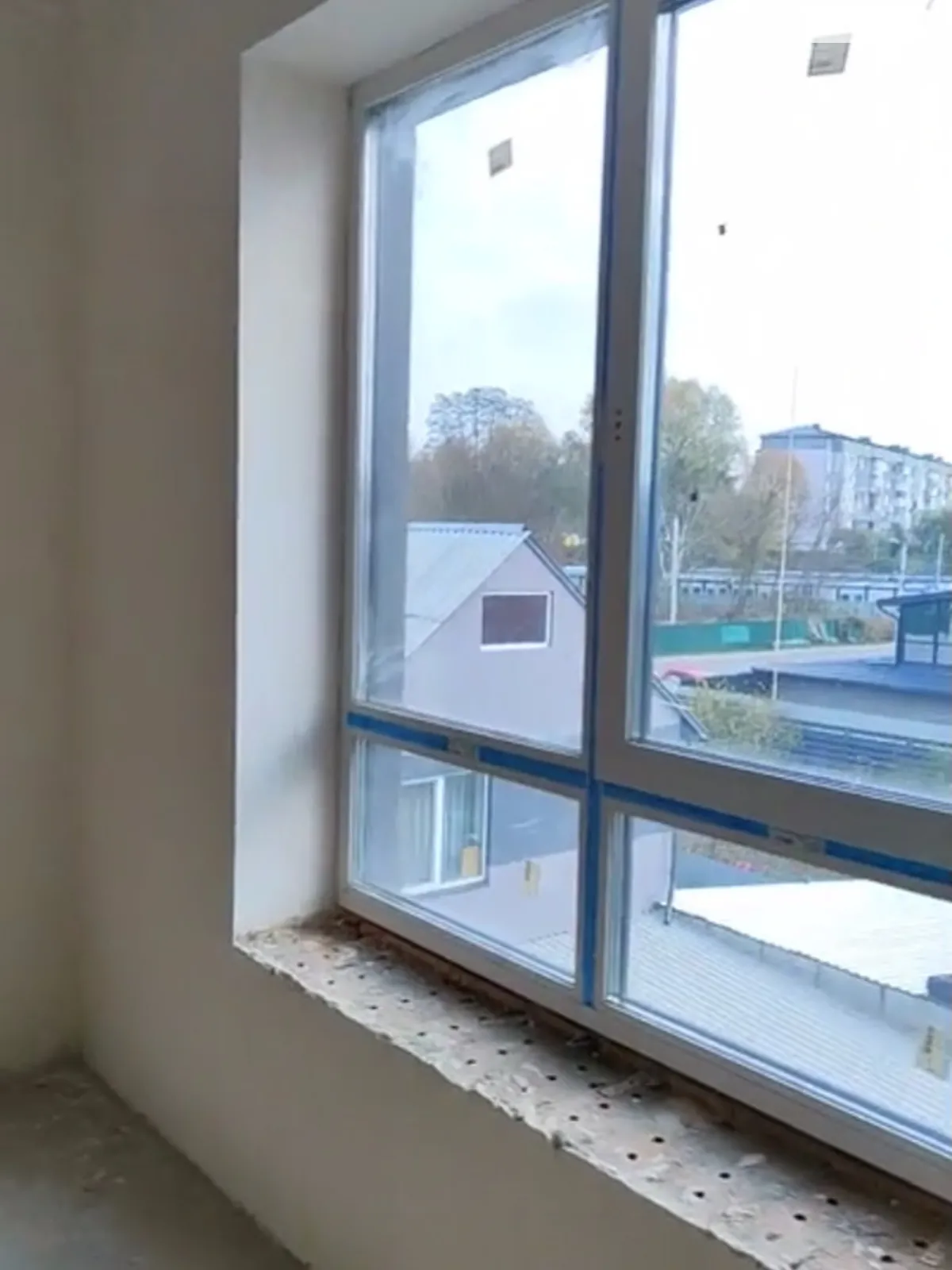 Продается 1-комнатная квартира 40 кв. м в Гостомеле, ул. Богдана Хмельницкого(Кирова), 1Д - фото 1