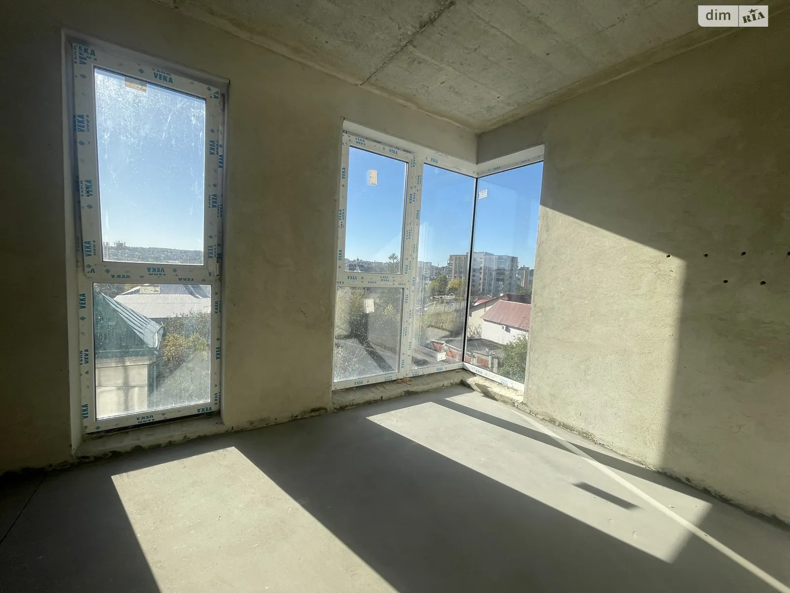 1-комнатная квартира 70 кв. м в Тернополе, ул. Госпитальная - фото 1