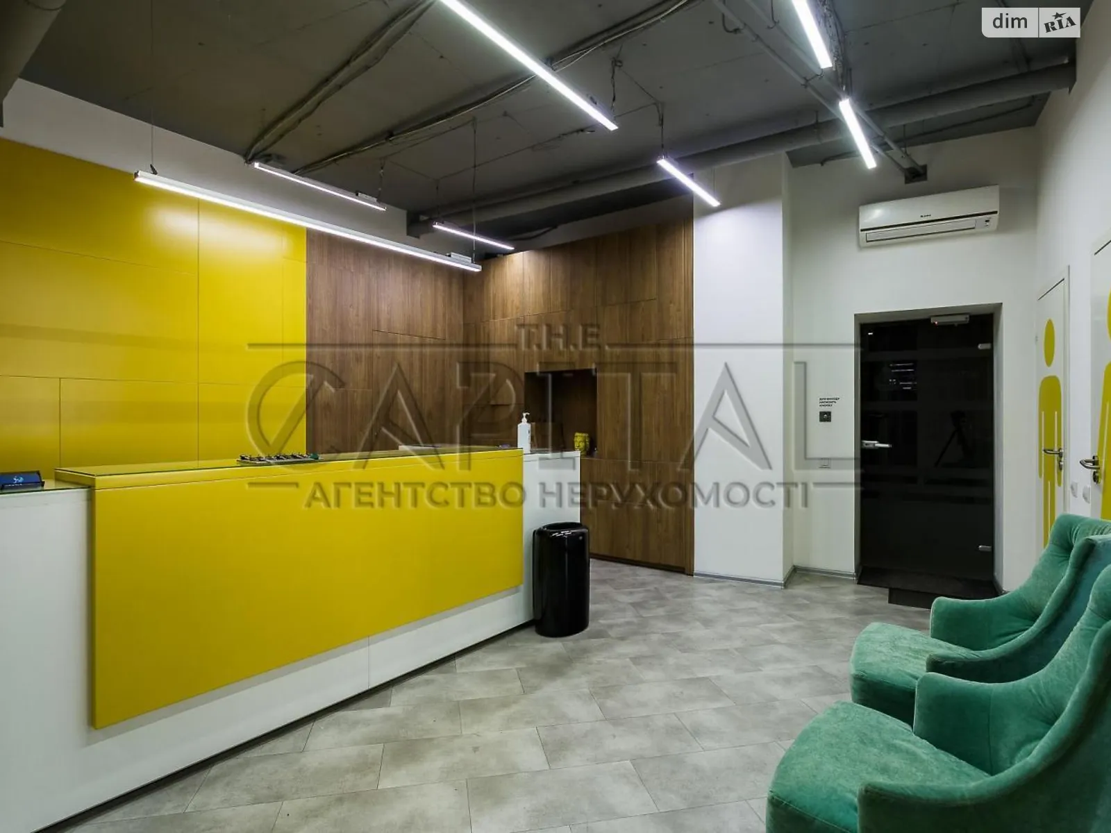 Сдается в аренду офис 1200 кв. м в бизнес-центре, цена: 20400 $ - фото 1