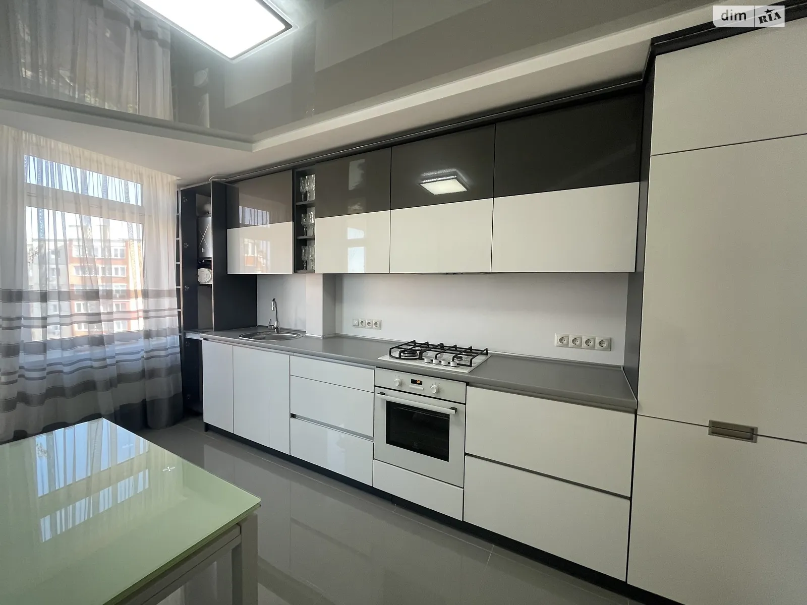 3-комнатная квартира 78 кв. м в Тернополе, ул. Владимира Лучаковского(Лучаковского), 6А - фото 1