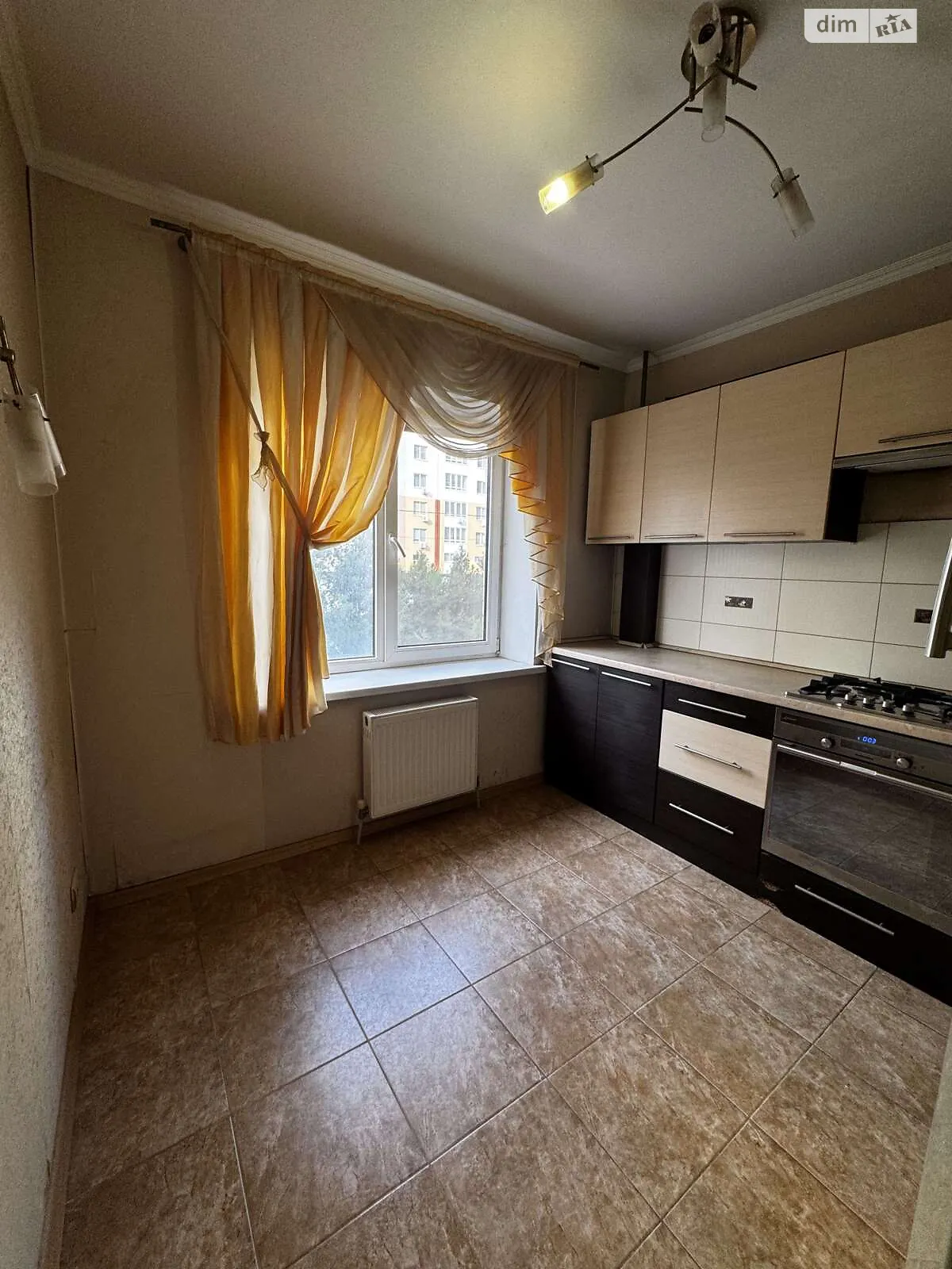 Продается 1-комнатная квартира 36.4 кв. м в Лиманке, мас. Радужный, 3 - фото 1