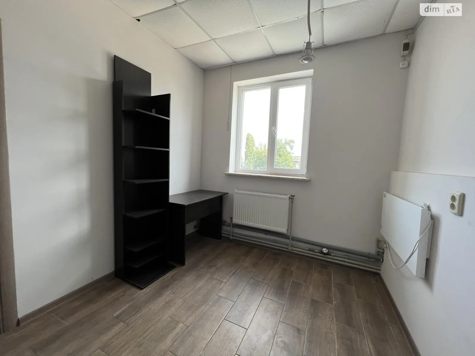 Сдается в аренду офис 8 кв. м в бизнес-центре, цена: 2500 грн - фото 1