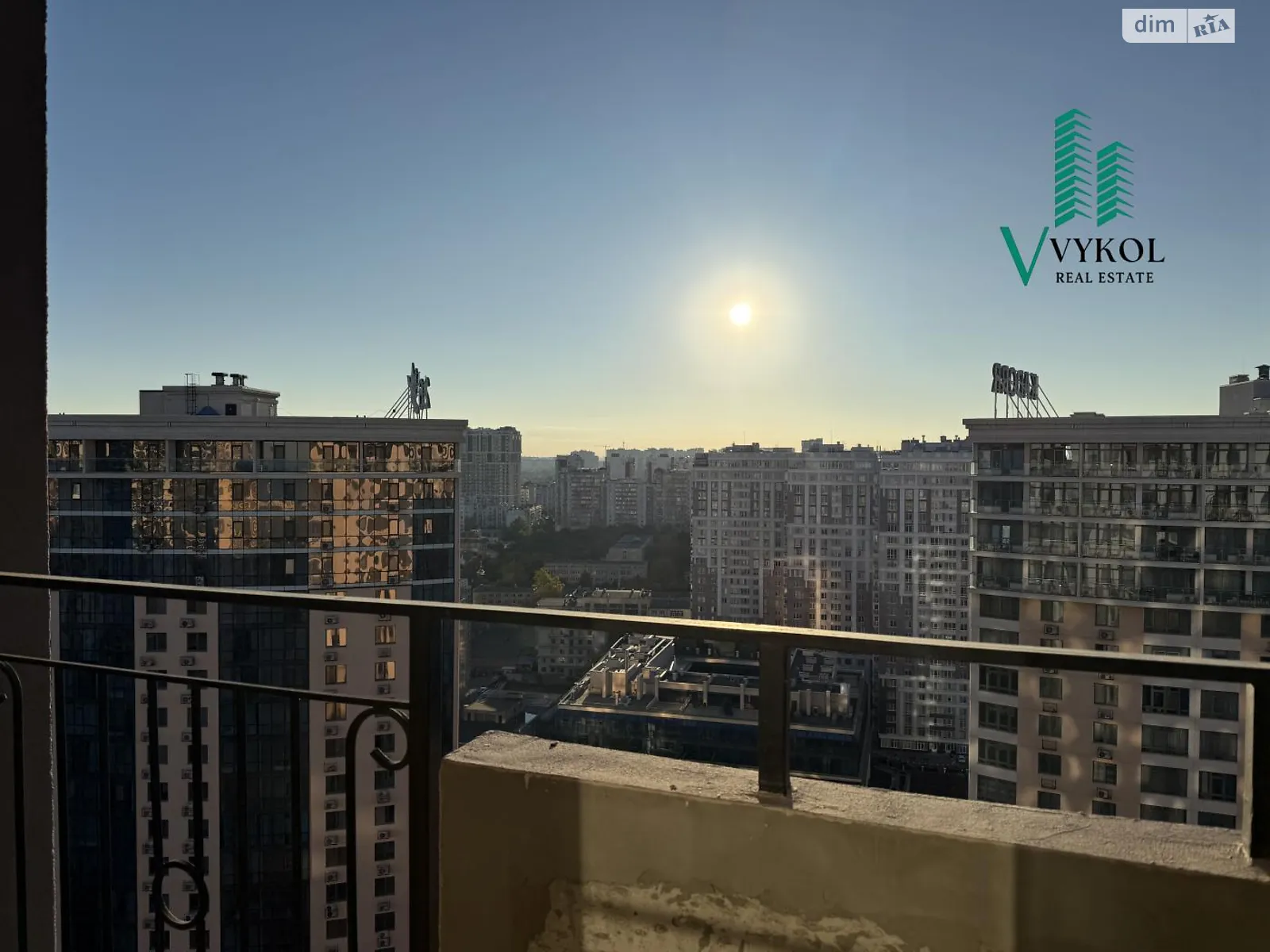 Продается 2-комнатная квартира 68 кв. м в Одессе, вул. Генуэзская, 1/1 - фото 1