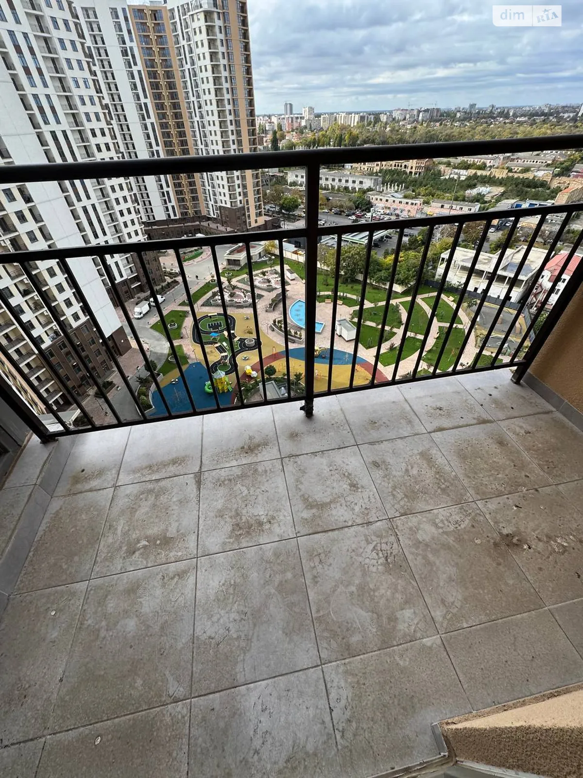 Продается 1-комнатная квартира 43.3 кв. м в Одессе, ул. Краснова, 1А - фото 1