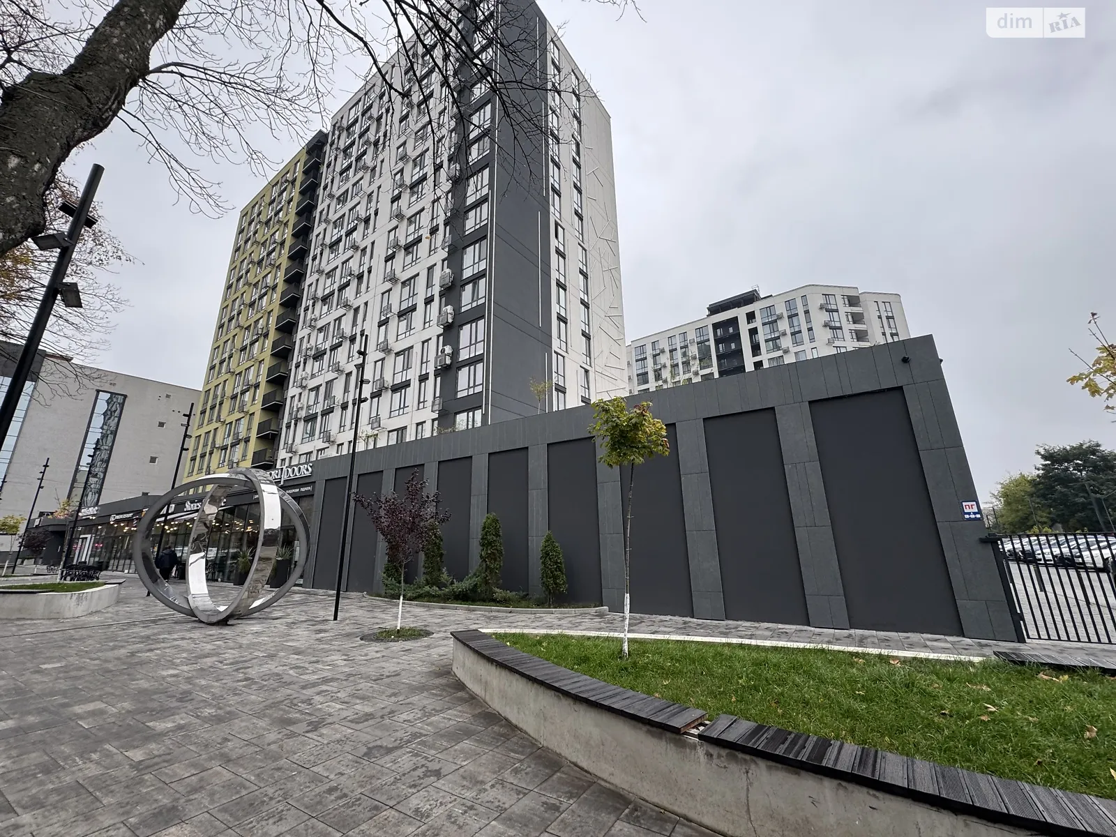 Продается 1-комнатная квартира 50.5 кв. м в Виннице, ул. 600-летия, 3А - фото 1