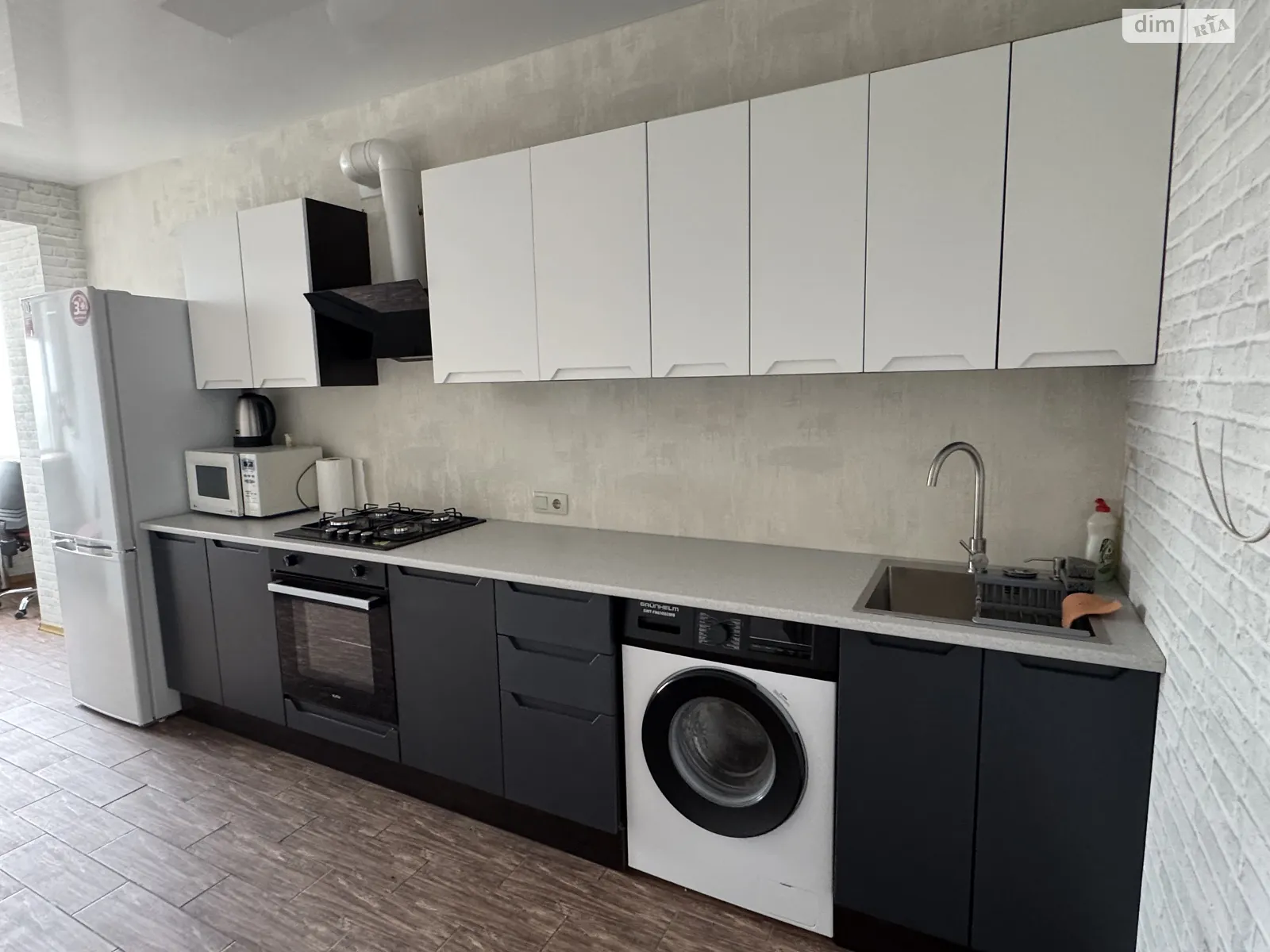 Сдается в аренду 1-комнатная квартира 52 кв. м в Днепре, ул. Набережная Победы - фото 1