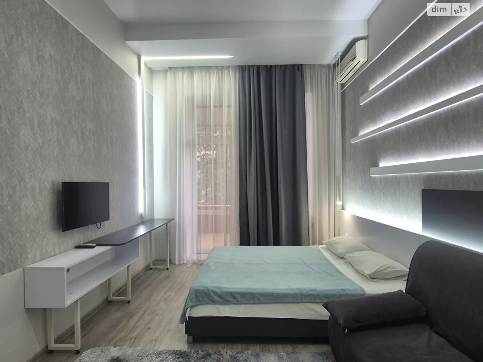 Сдается в аренду 1-комнатная квартира 40 кв. м в Одессе, ул. Ясная, 9 - фото 1