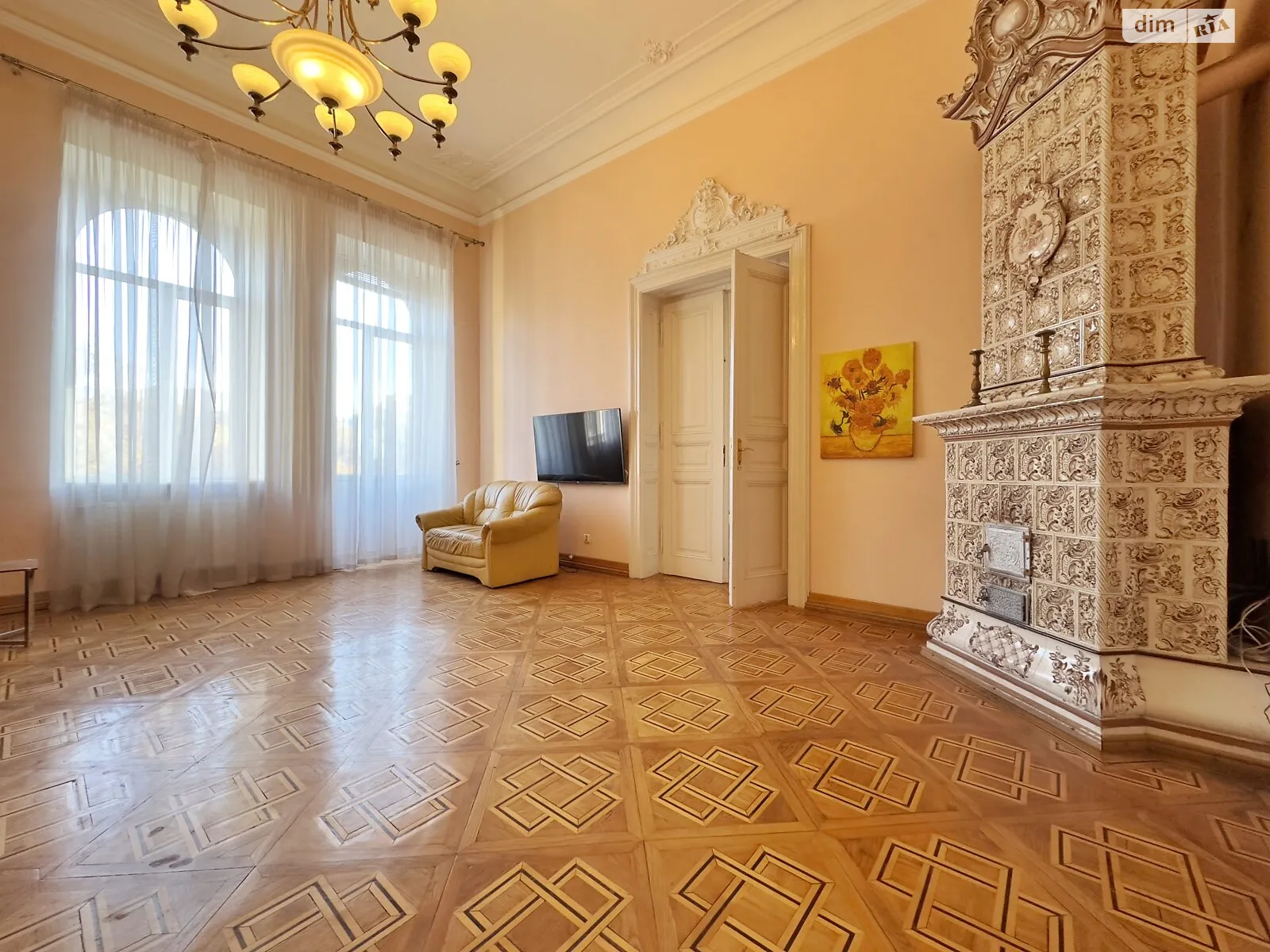 Сдается в аренду 3-комнатная квартира 100 кв. м в Львове, просп. Свободы, 29 - фото 1