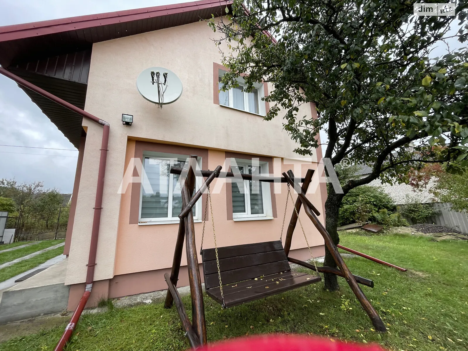 Продается дом на 2 этажа 70 кв. м с участком, цена: 100000 $ - фото 1
