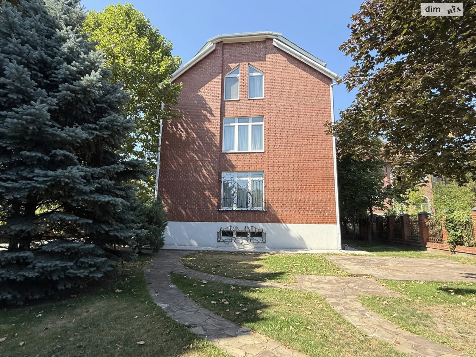 Продается дом на 3 этажа 302.1 кв. м с верандой, цена: 195000 $ - фото 1