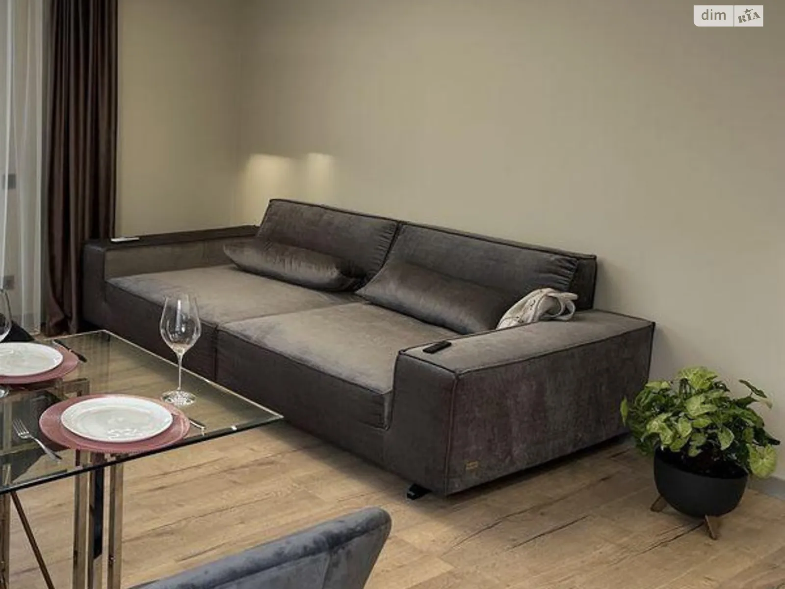 Продається 2-кімнатна квартира 72 кв. м у Львові, вул. Очеретяна - фото 1