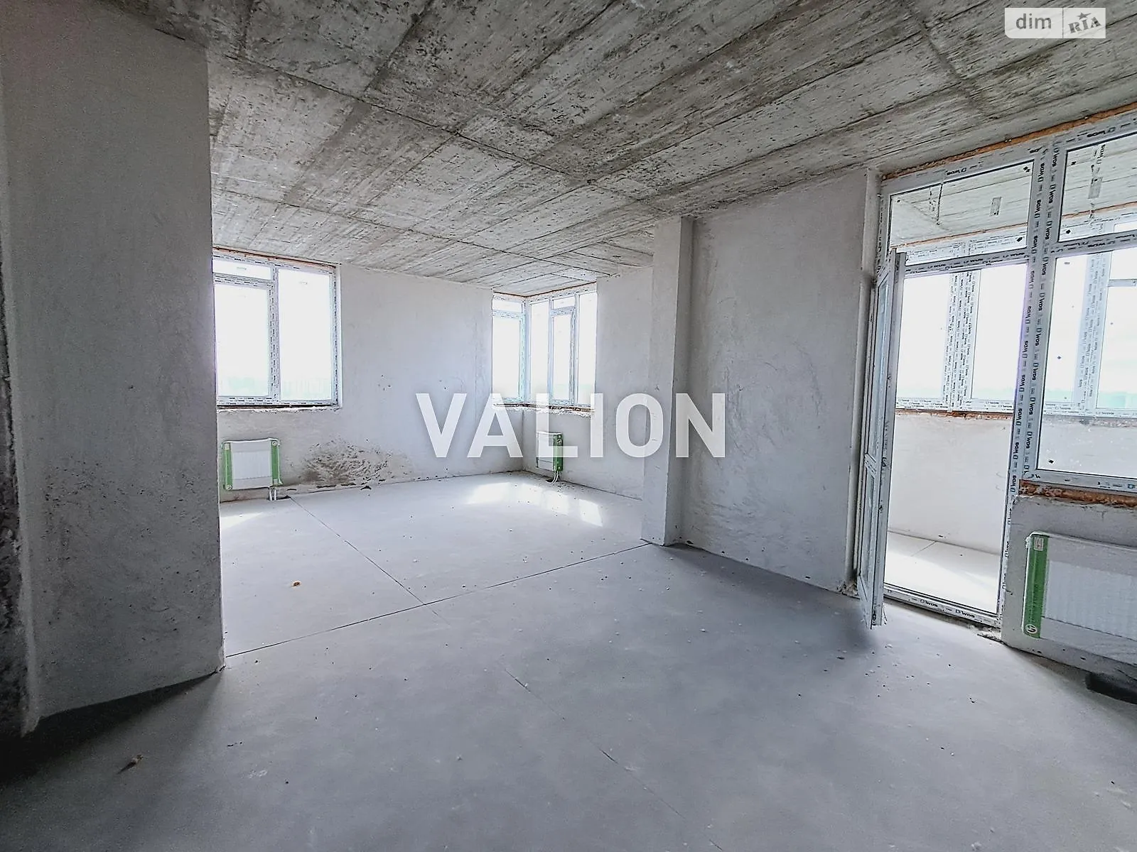 Продается 4-комнатная квартира 137.1 кв. м в Киеве, ул. Владимира Сосюры, 6 - фото 1