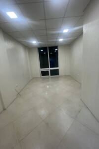 Довгострокова оренда офісного приміщення, Тернопіль, р‑н. Центр, Крушельницької Соломії вулиця, буд. 25