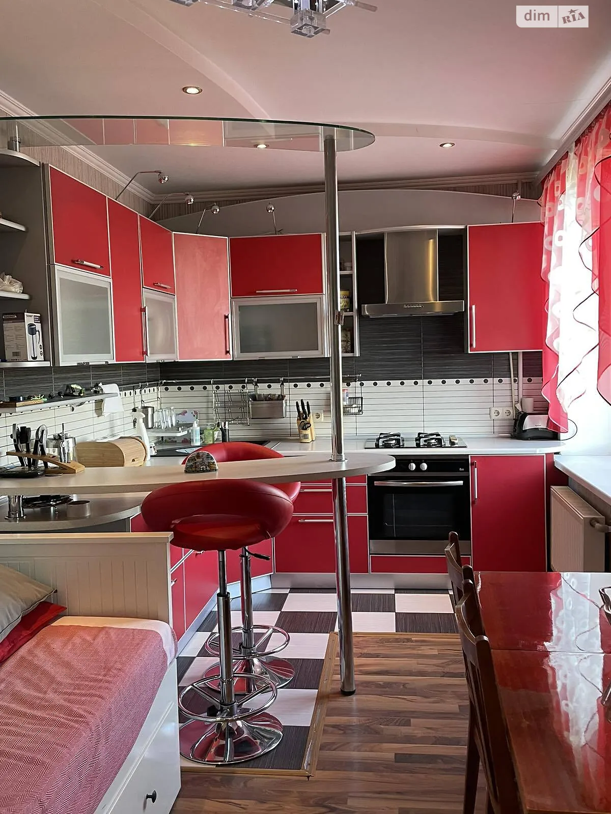 Здається в оренду 2-кімнатна квартира 80 кв. м у Одесі, вул. Паркова, 77/1 - фото 1