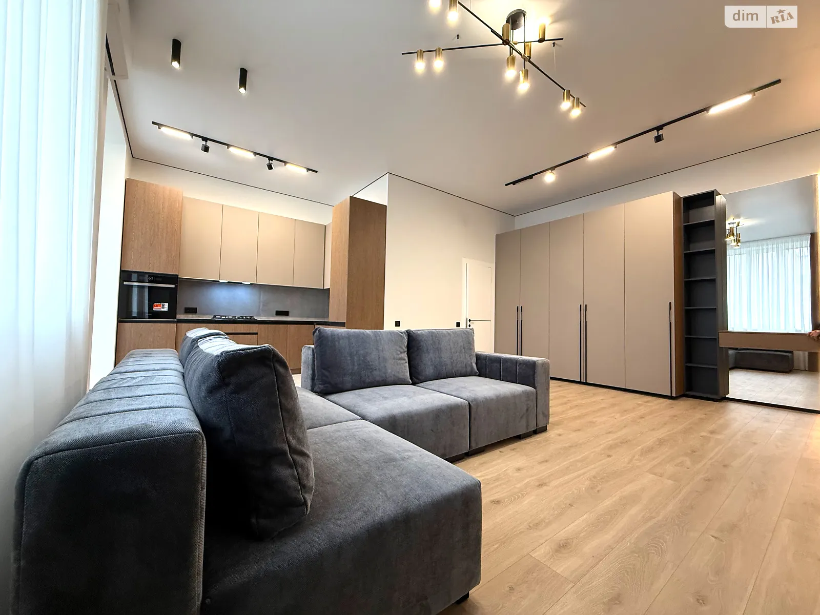 Продается 2-комнатная квартира 69 кв. м в Хмельницком, ул. Шевченко, 39 - фото 1