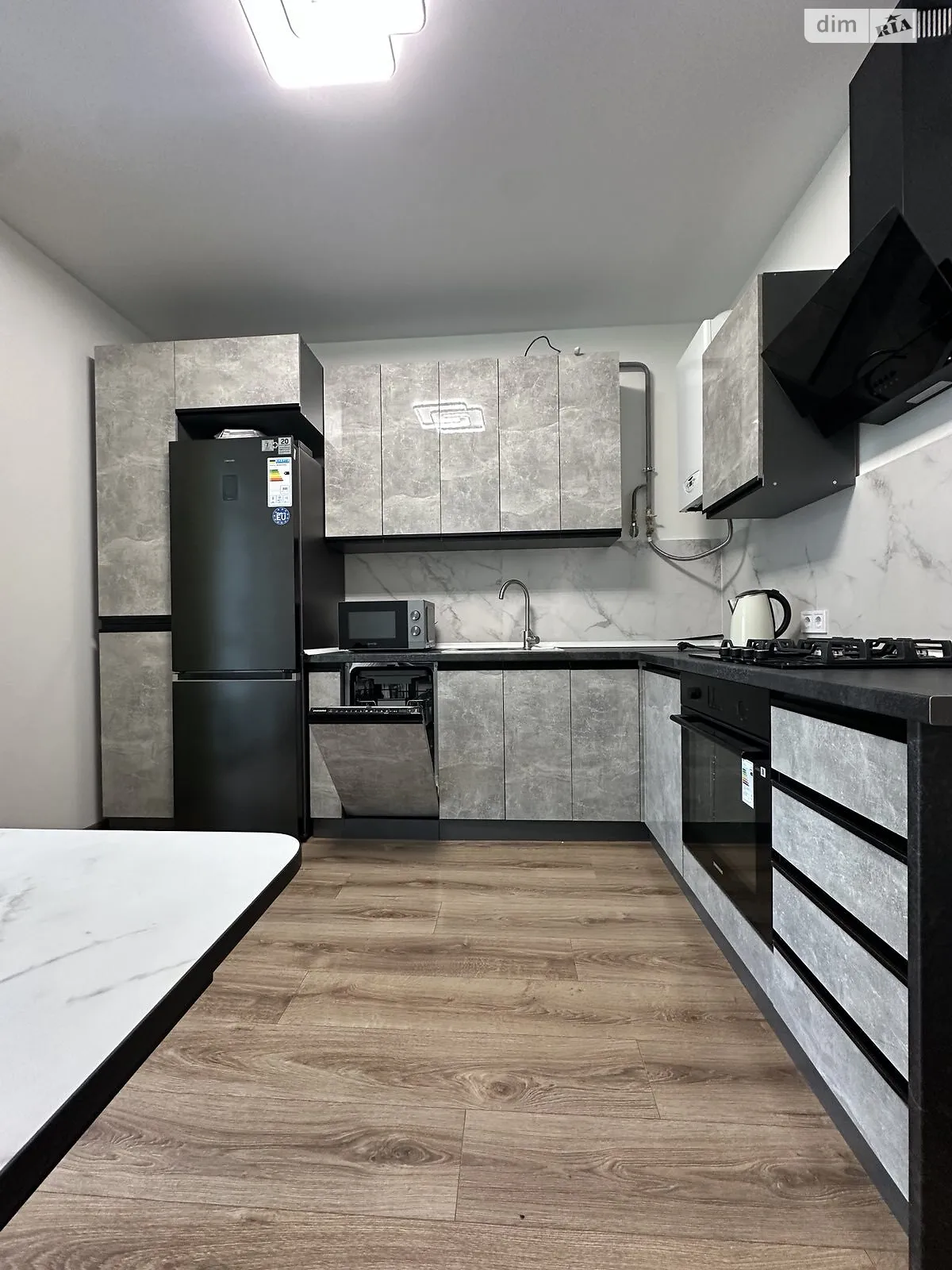 Здається в оренду 1-кімнатна квартира 48 кв. м у Львові, ул. Володимира Великого - фото 1