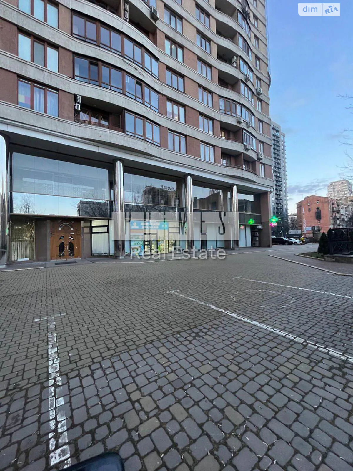 Продается помещения свободного назначения 75.5 кв. м в 20-этажном здании, цена: 235000 $ - фото 1