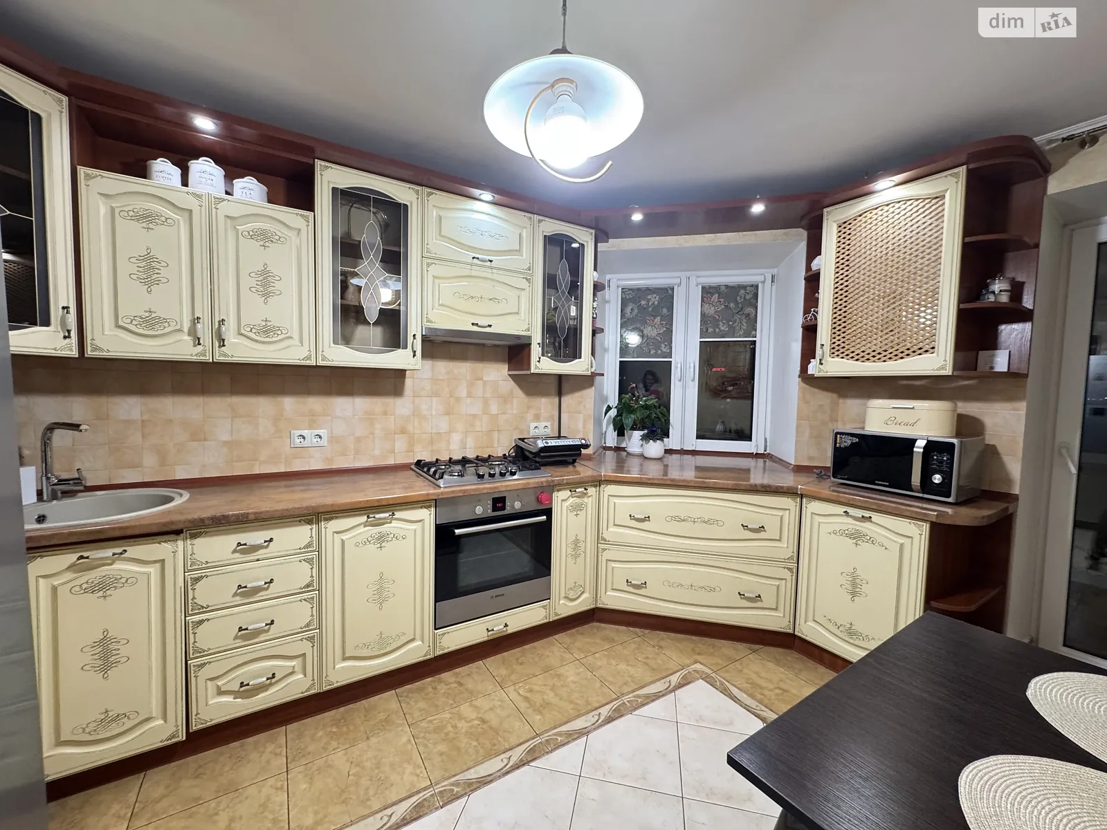 3-комнатная квартира 89 кв. м в Тернополе, просп. Злуки - фото 1