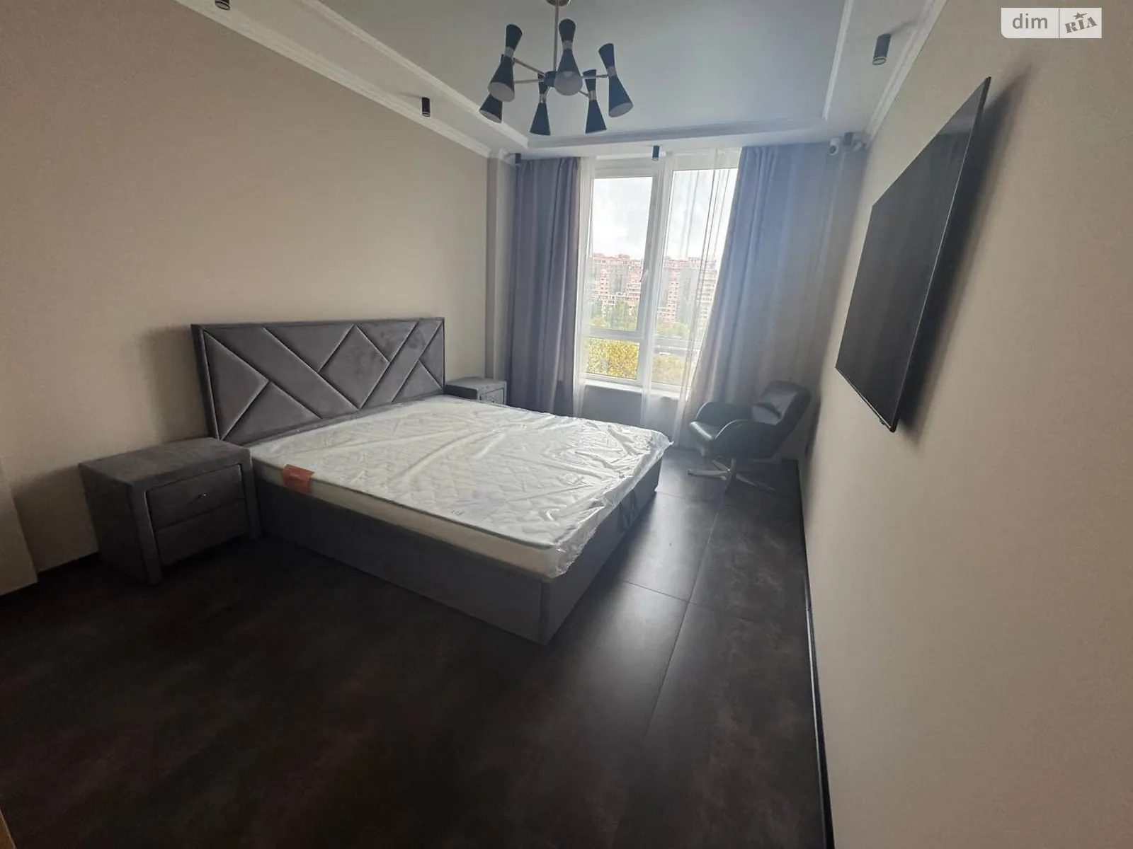 Продается 1-комнатная квартира 49.1 кв. м в Одессе, Фонтанская дор., 6 корпус 1 - фото 1