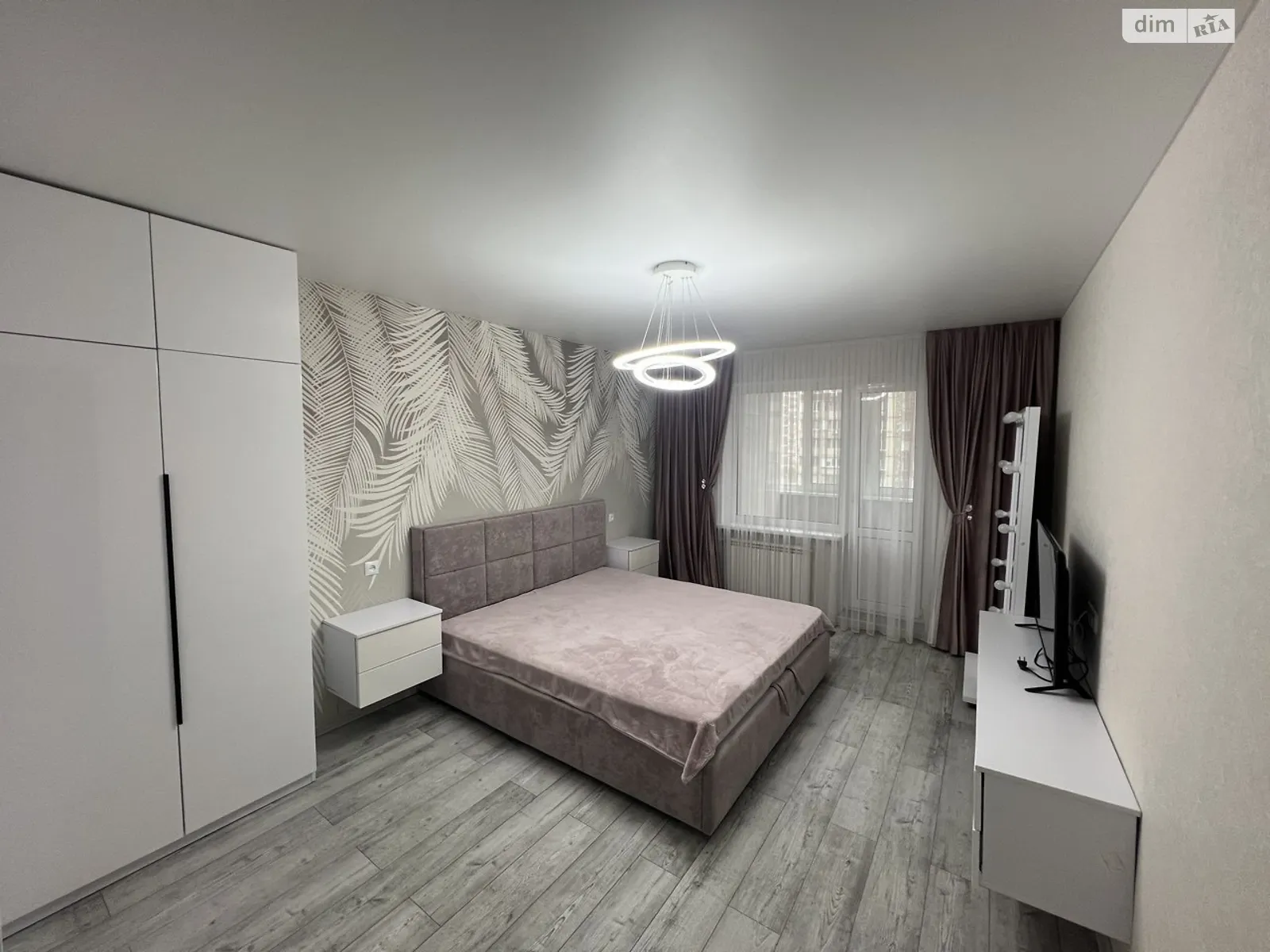 Продается 3-комнатная квартира 75.7 кв. м в Киеве, просп. Червоной Калины(Маяковского Владимира), 38/10 - фото 1