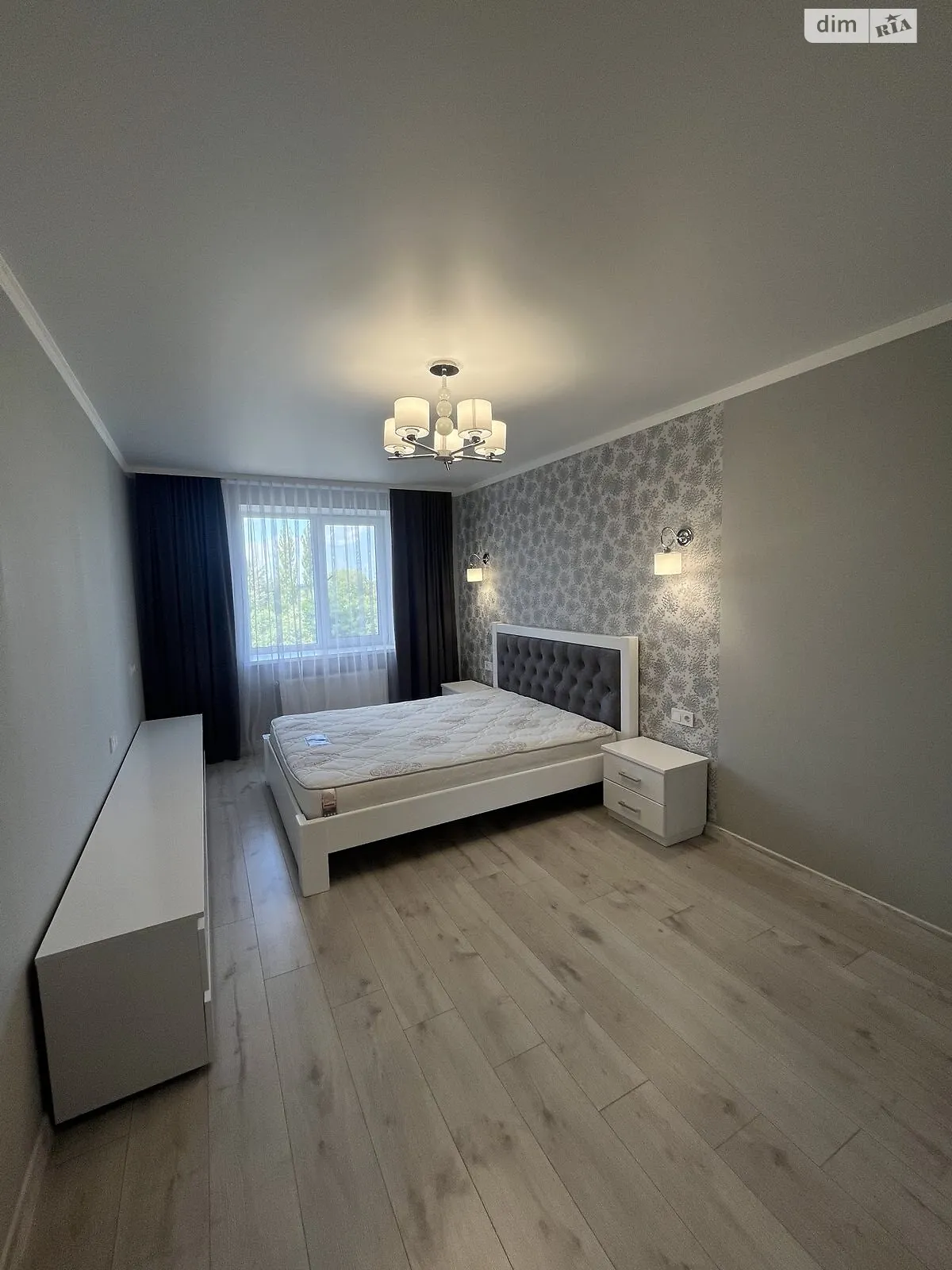 1-комнатная квартира 38 кв. м в Луцке, ул. Железнодорожная, 20 - фото 1
