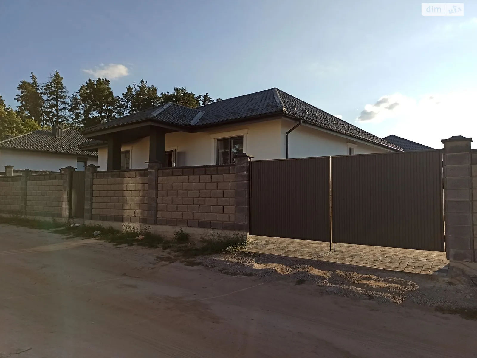 Продается одноэтажный дом 115 кв. м с верандой, цена: 118000 $ - фото 1