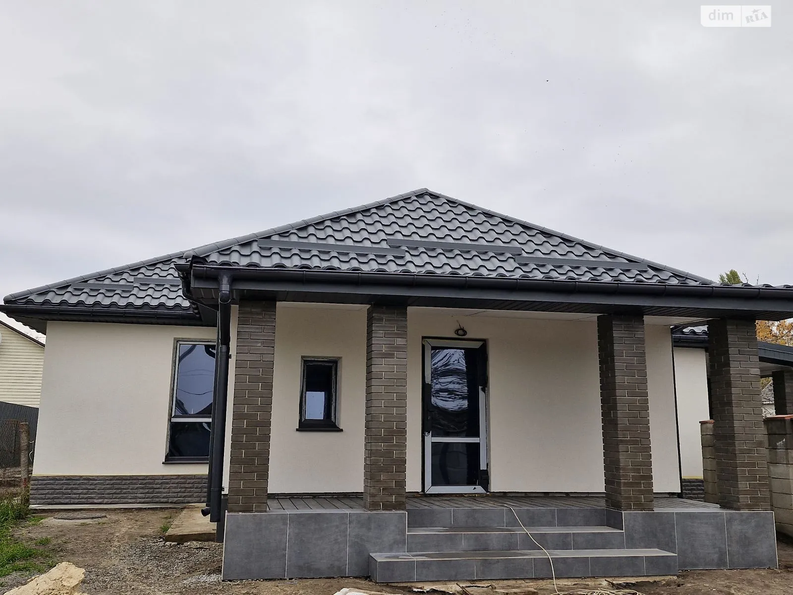 Продается одноэтажный дом 95 кв. м с мансардой, цена: 95000 $ - фото 1